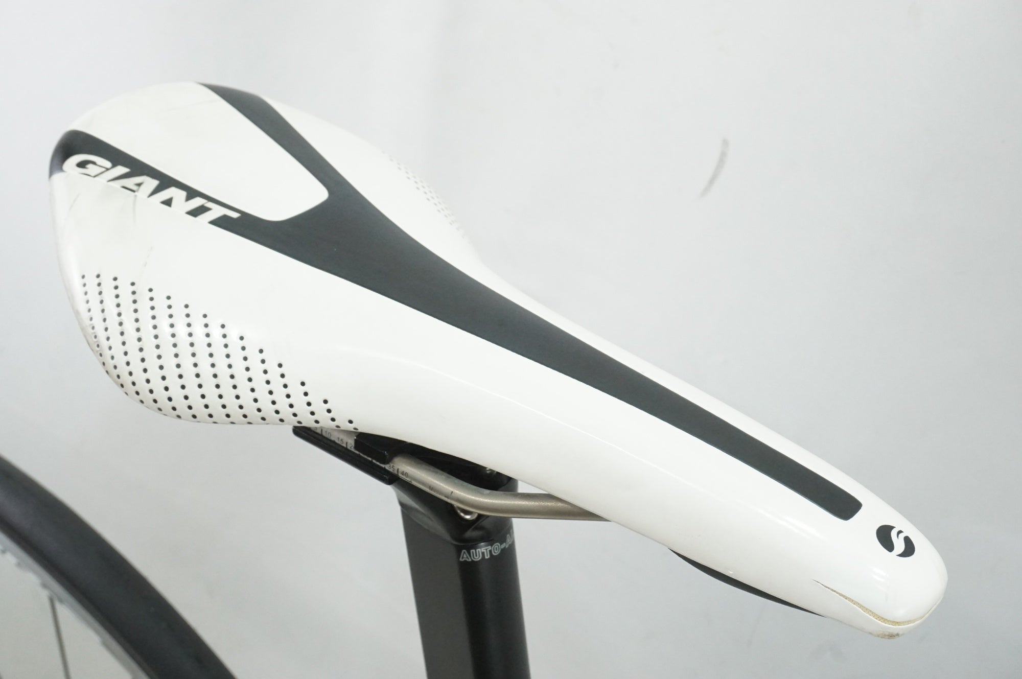 GIANT 「ジャイアント」 TCR ADVANCED 2 2015年モデル ロードバイク