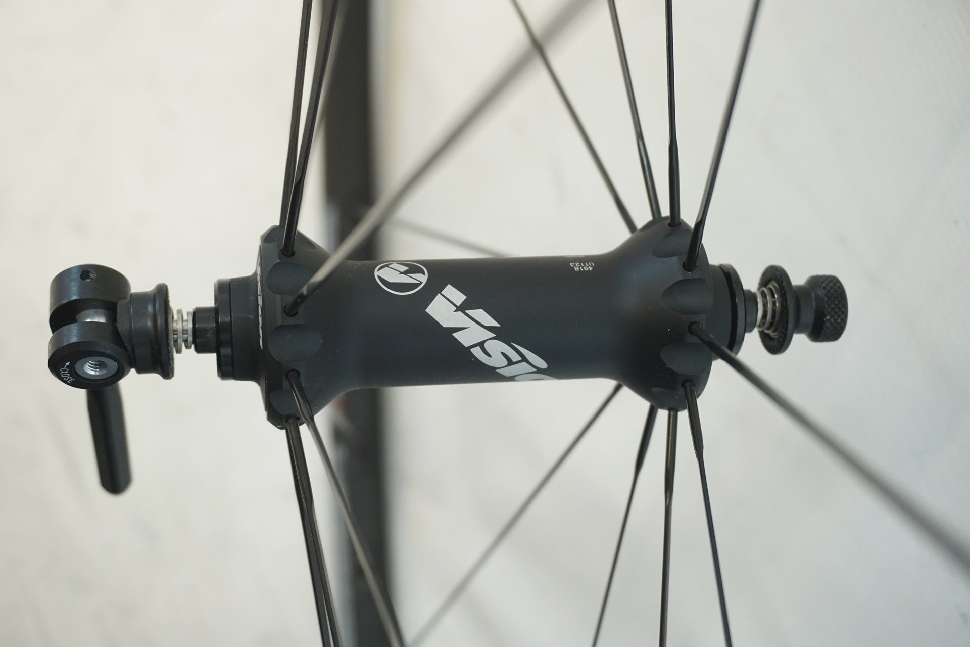 VISION 「ビジョン」 TRIMAX 25KB シマノ 11S ホイールセット / 有明