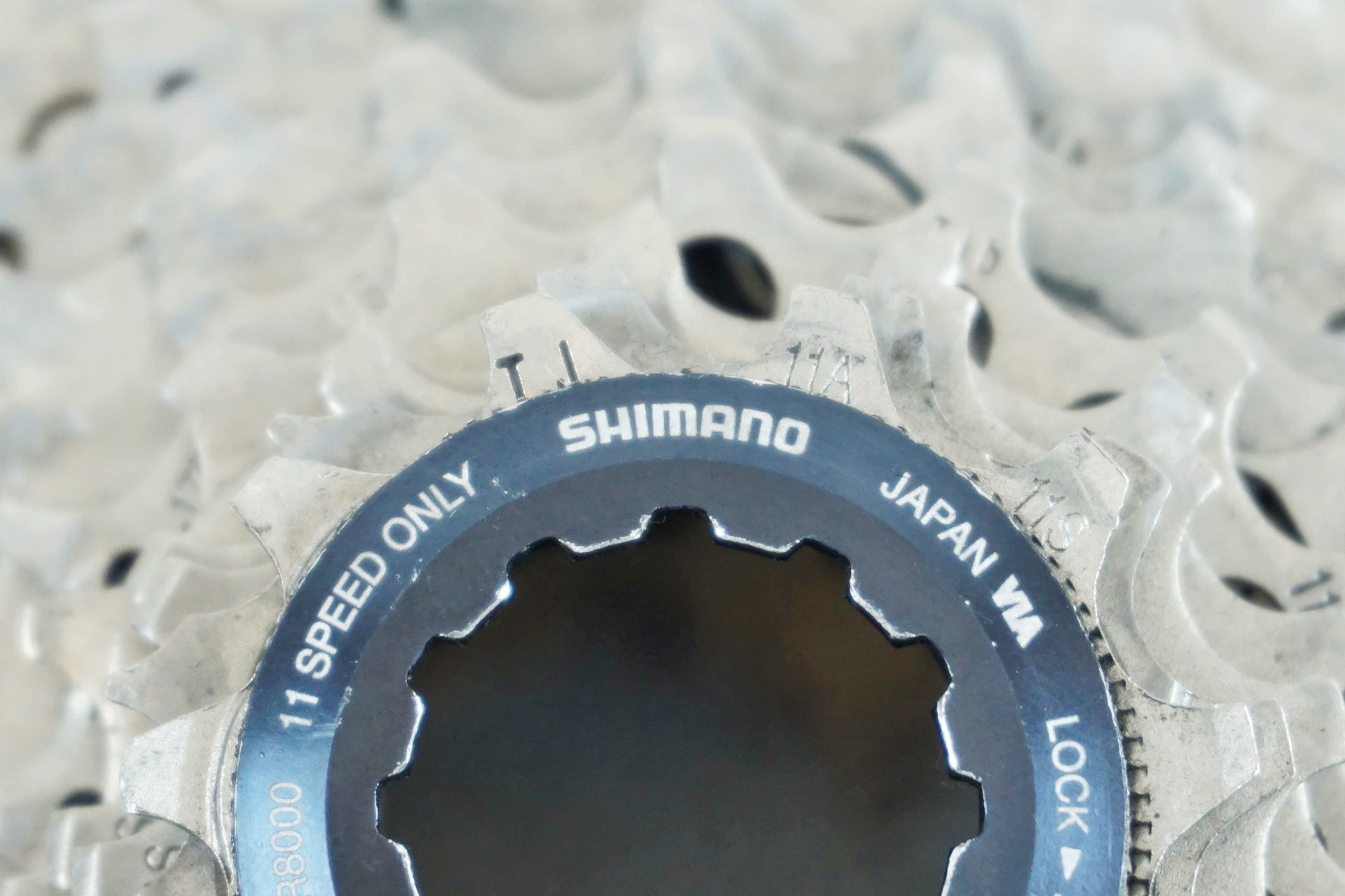 SHIMANO 「シマノ」 ULTEGRA CS-R8000 11-30T スプロケット / 有明