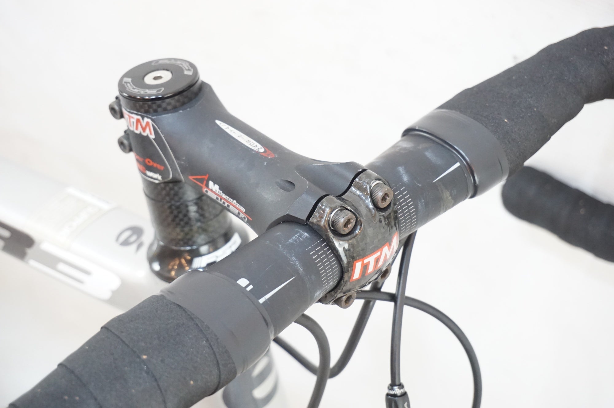 CERVELO 「サーベロ」 R3 2014年モデル カスタム ロードバイク / 浦和ベース