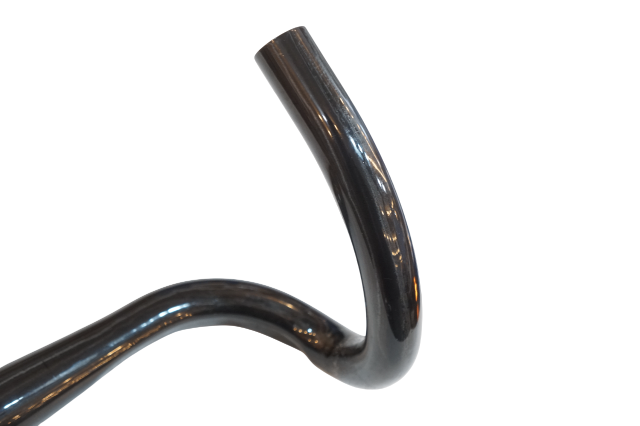 TNI 「ティーエヌアイ」 SUPER SHALLOW CARBON φ31.8 400mm ハンドル / バイチャリ浦和ベース