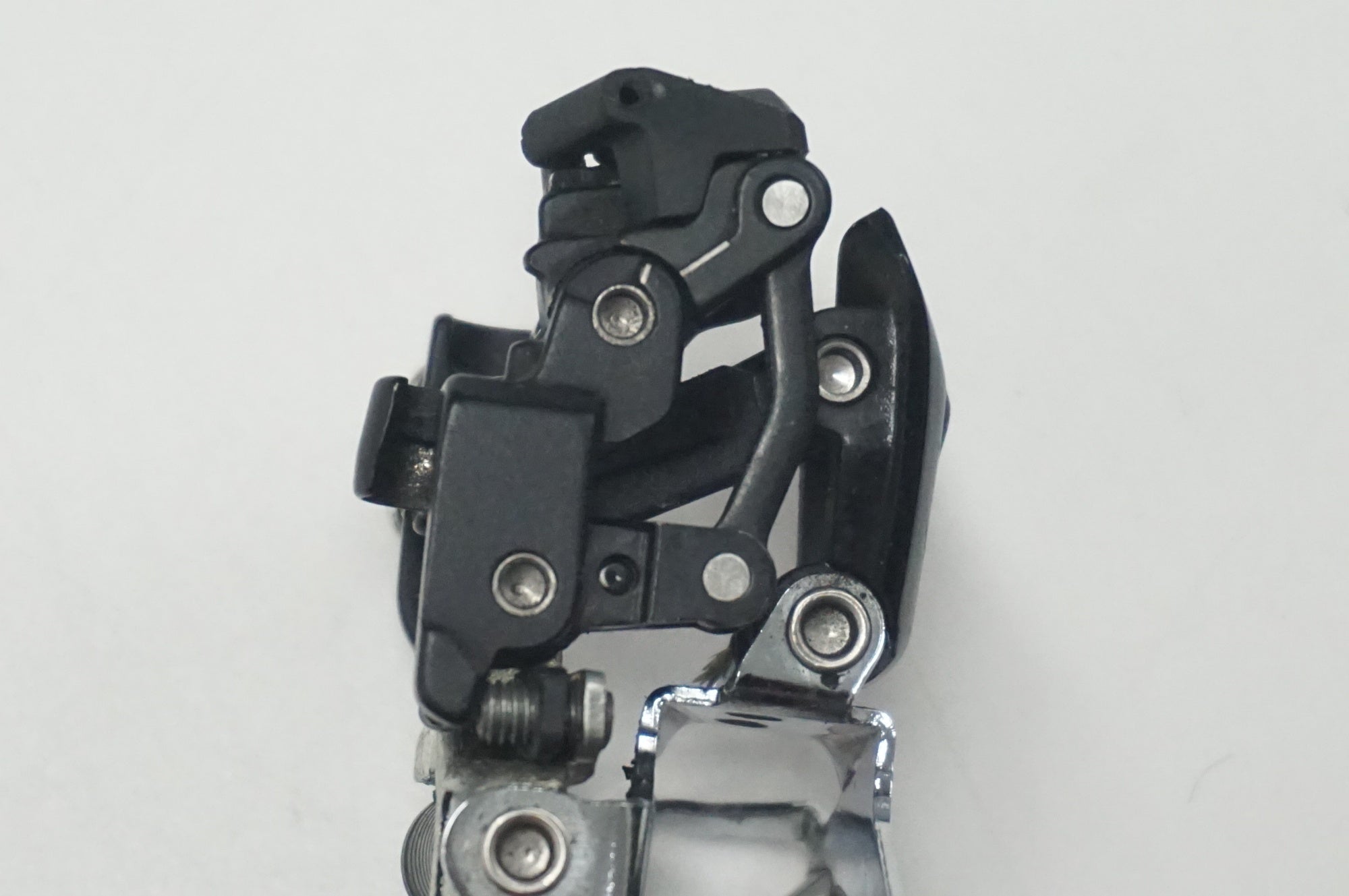 SHIMANO 「シマノ」 105 FD-R7000 フロントディレイラー / 福岡店