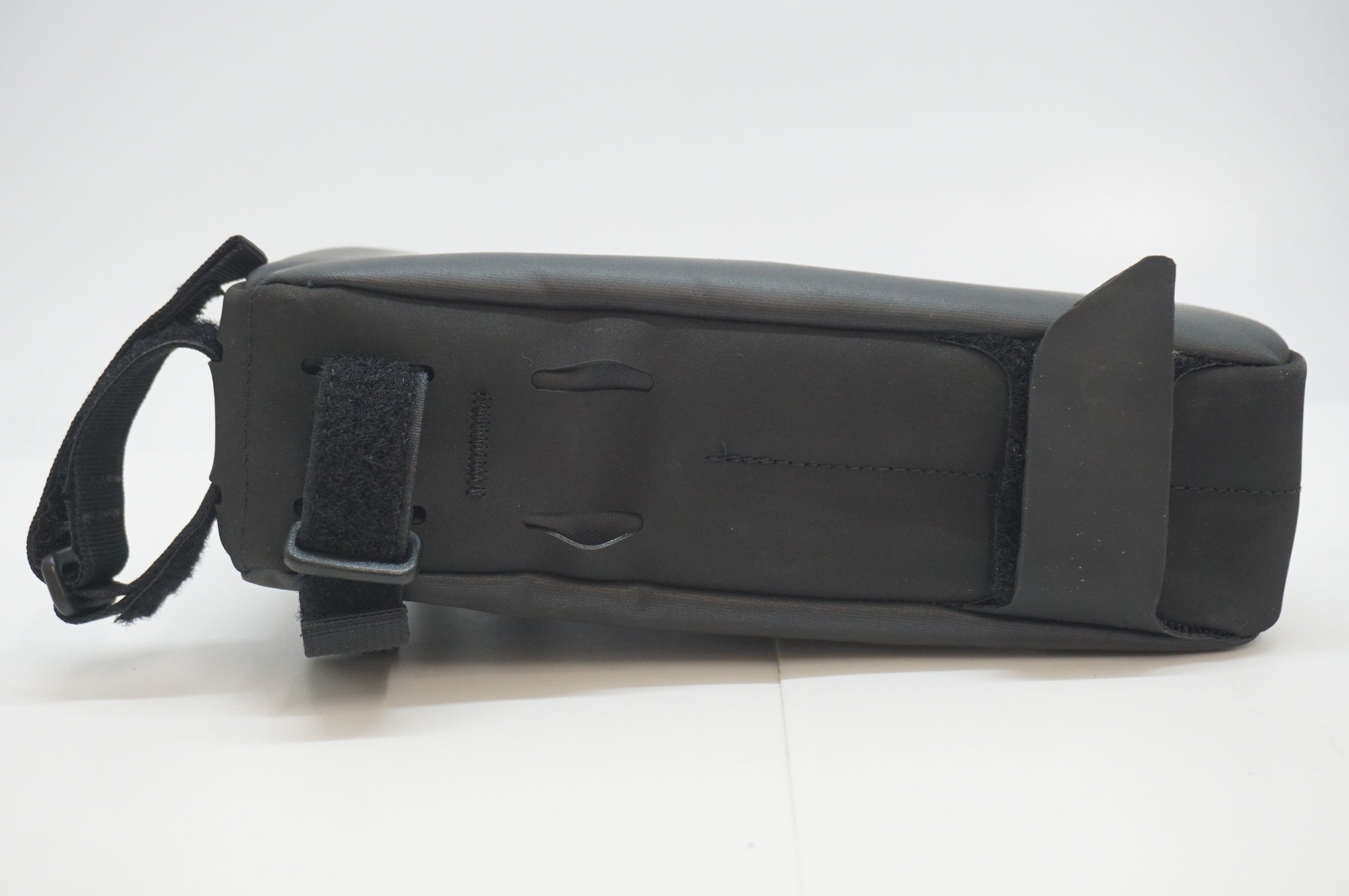 SPECIALIZED 「スペシャライズド」 BURRA BURRA トップチューブバッグ / 福岡店