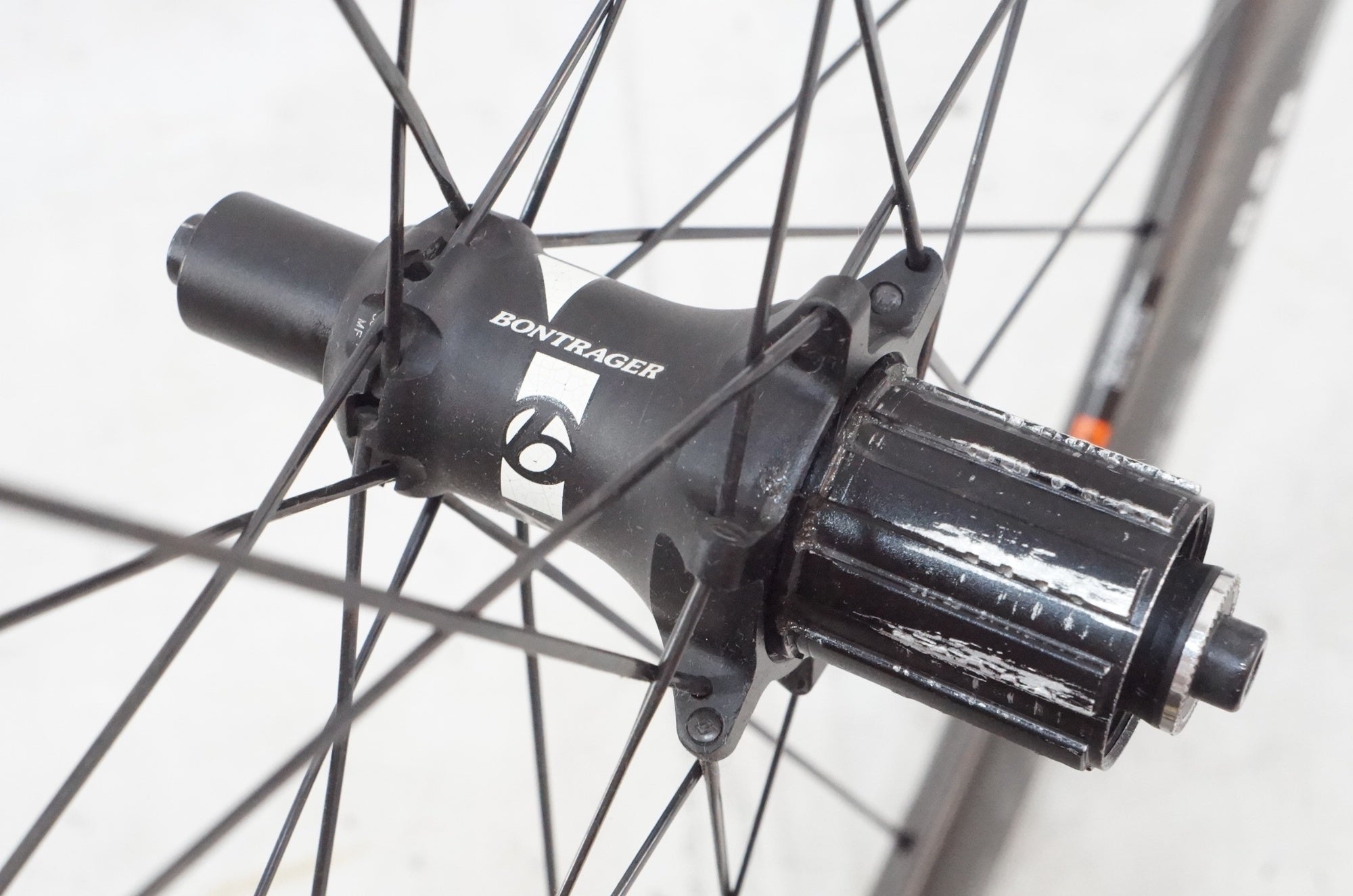 BONTRAGER 「ボントレガー」 AURA5 SHIMANO / SRAM 11s ホイールセット