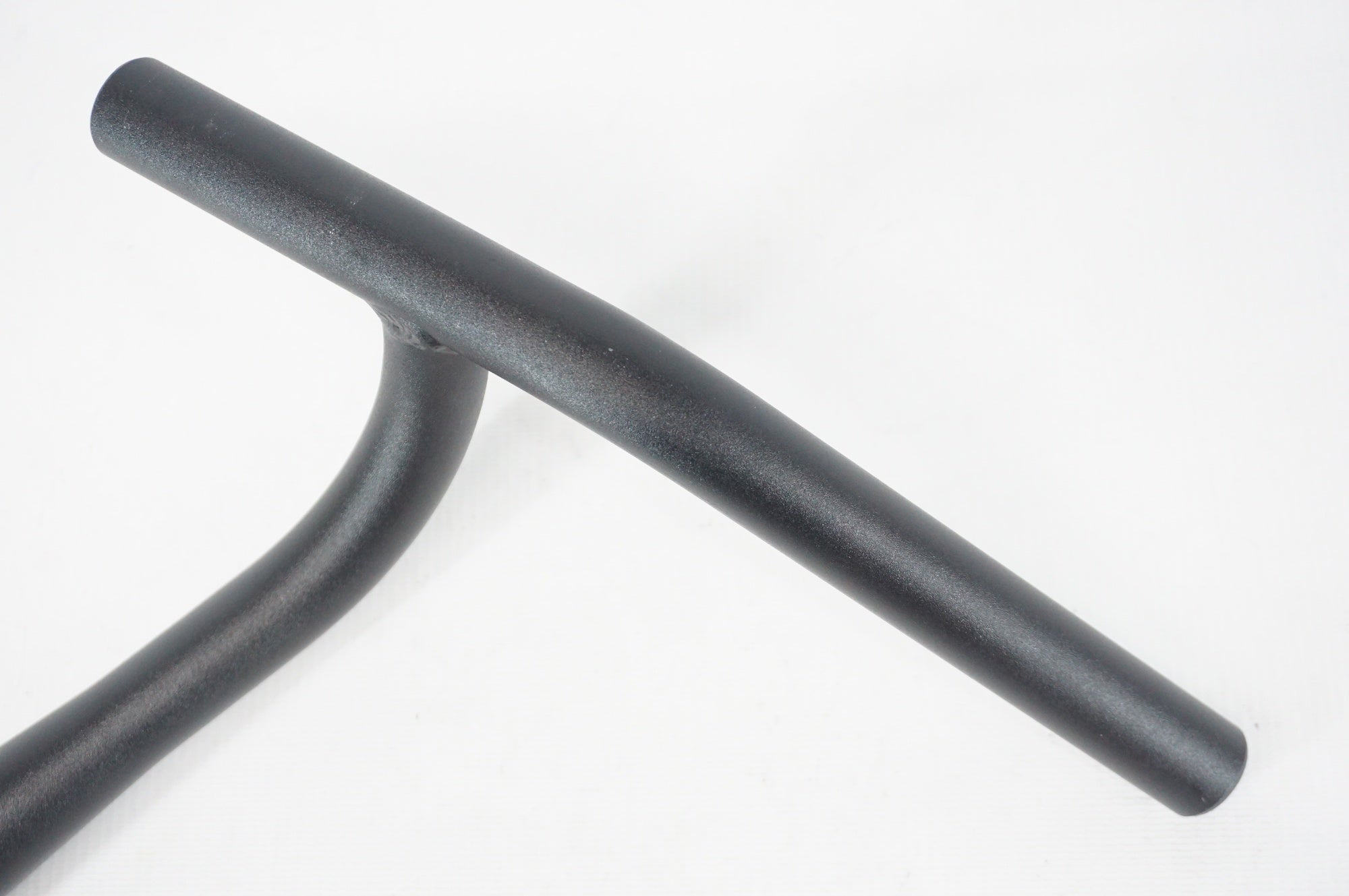 ブランド不明 Φ31.8 560mm ハンドルバー / 阪急塚口店