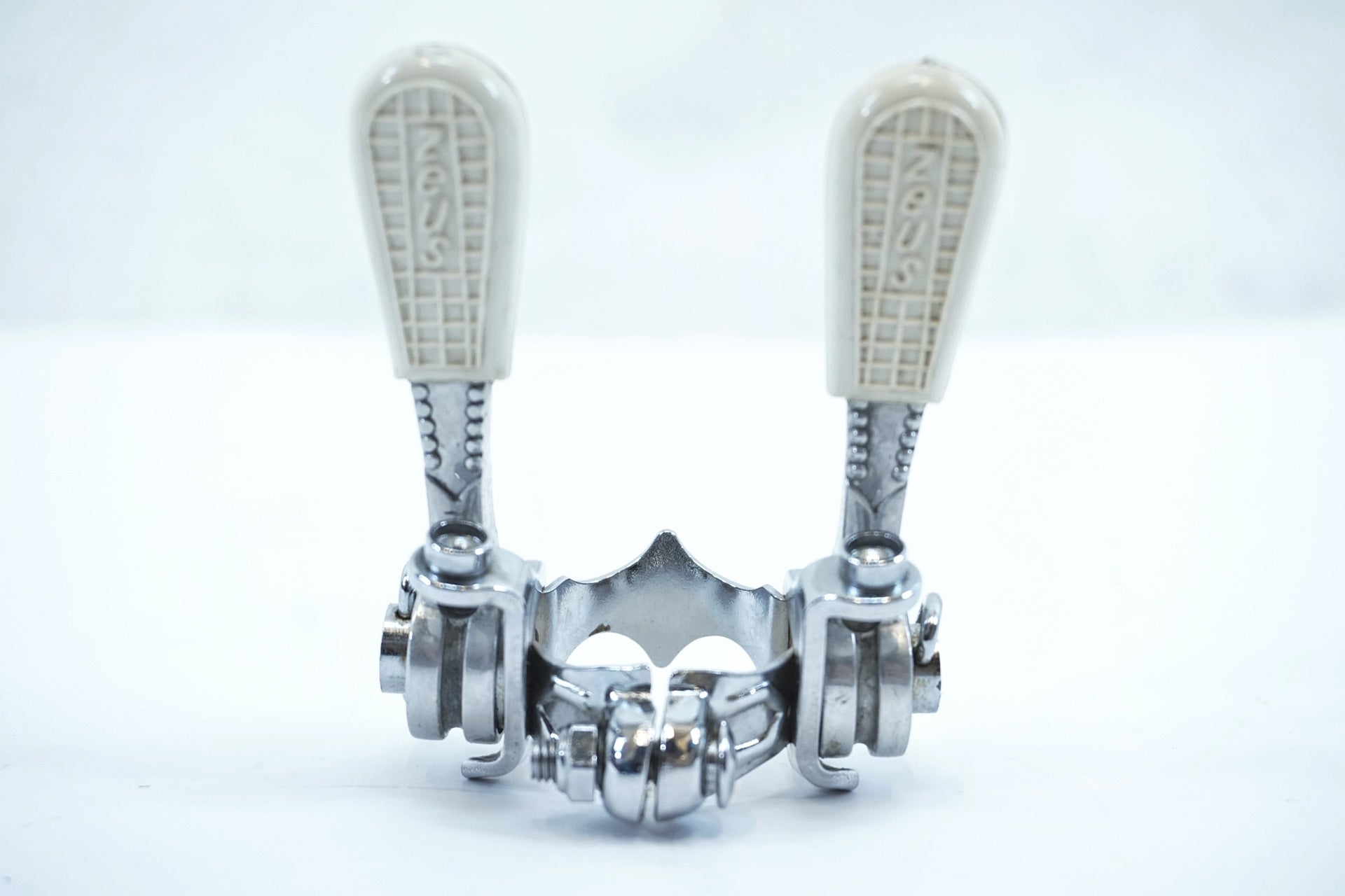 ZEUS 「ゼウス」 ダブルレバー / 有明ガーデン店