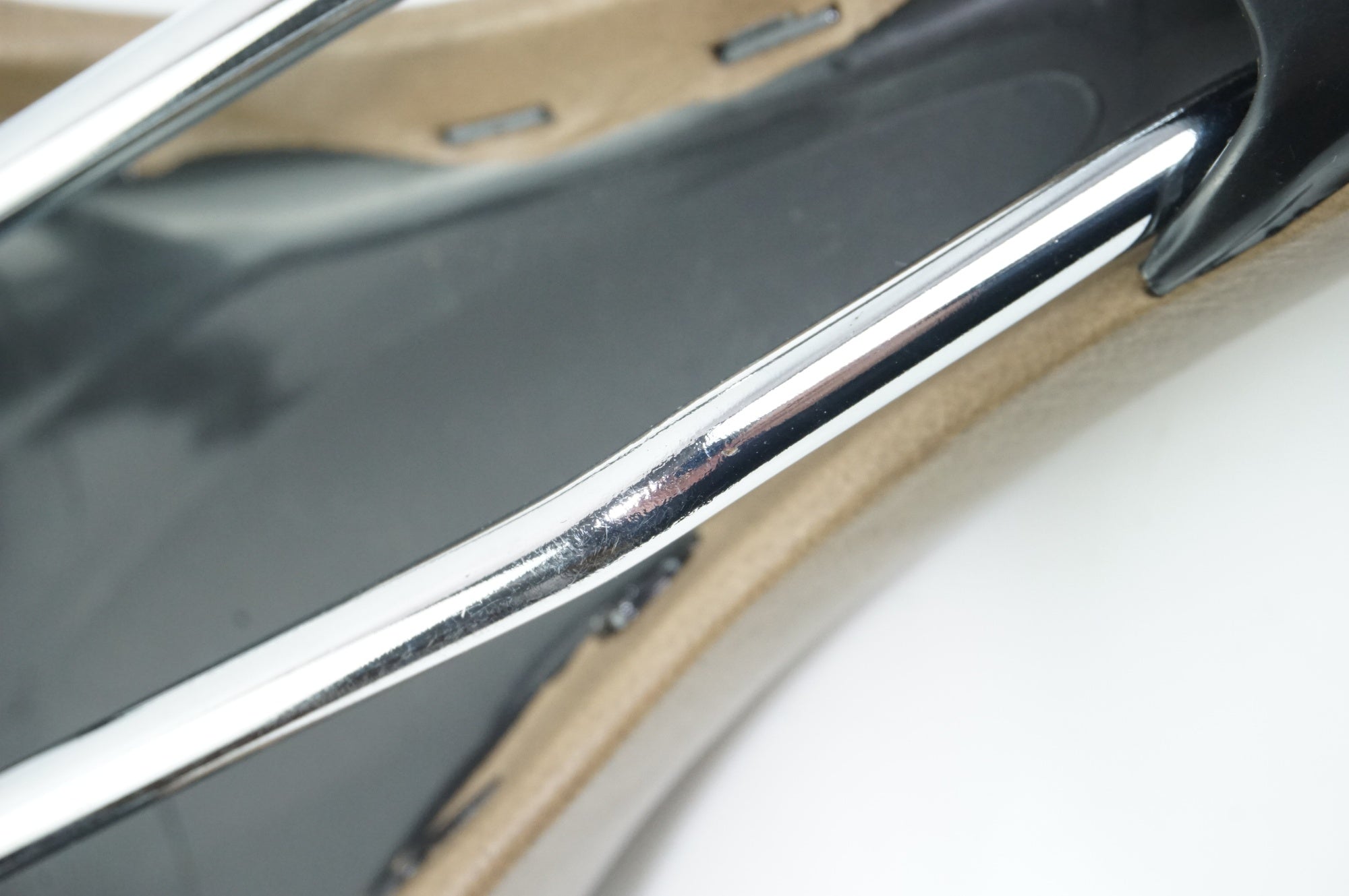 AIFEIT 「アイフェイト」 MACARON サドル / 中目黒店