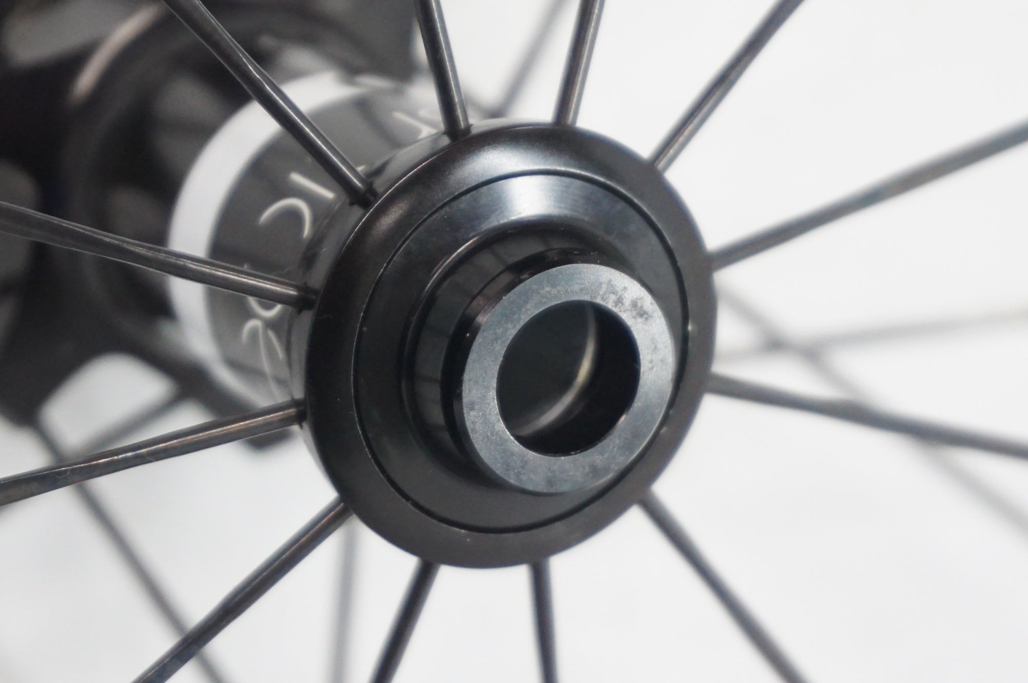 BONTRAGER 「ボントレガー」 AEOLUS 5 TLR DISC シマノ11速 ホイールセット / 阪急塚口店