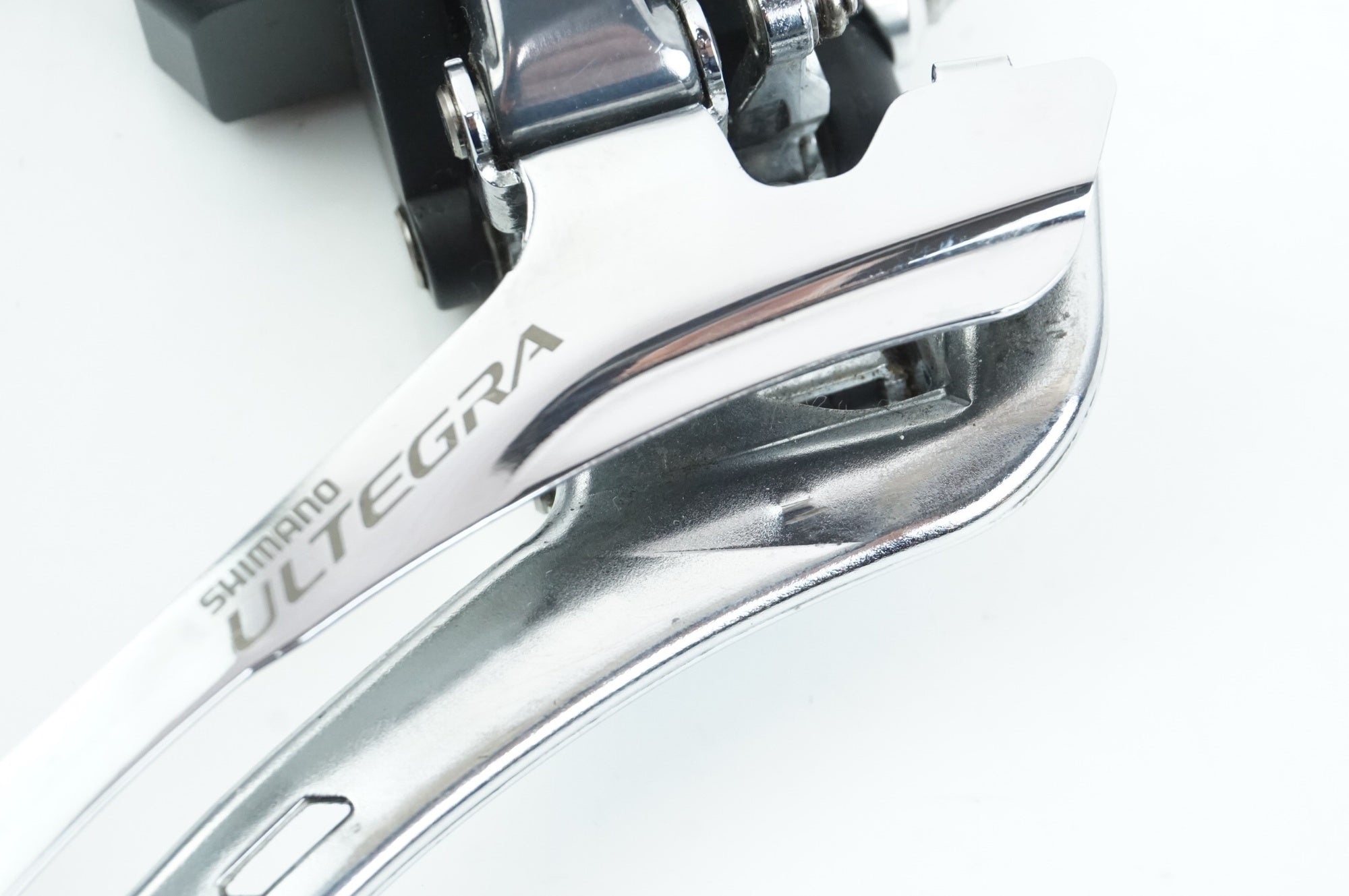 SHIMANO 「シマノ」 ULTEGRA Di2 FD-6770 フロントディレイラー / 中目黒店