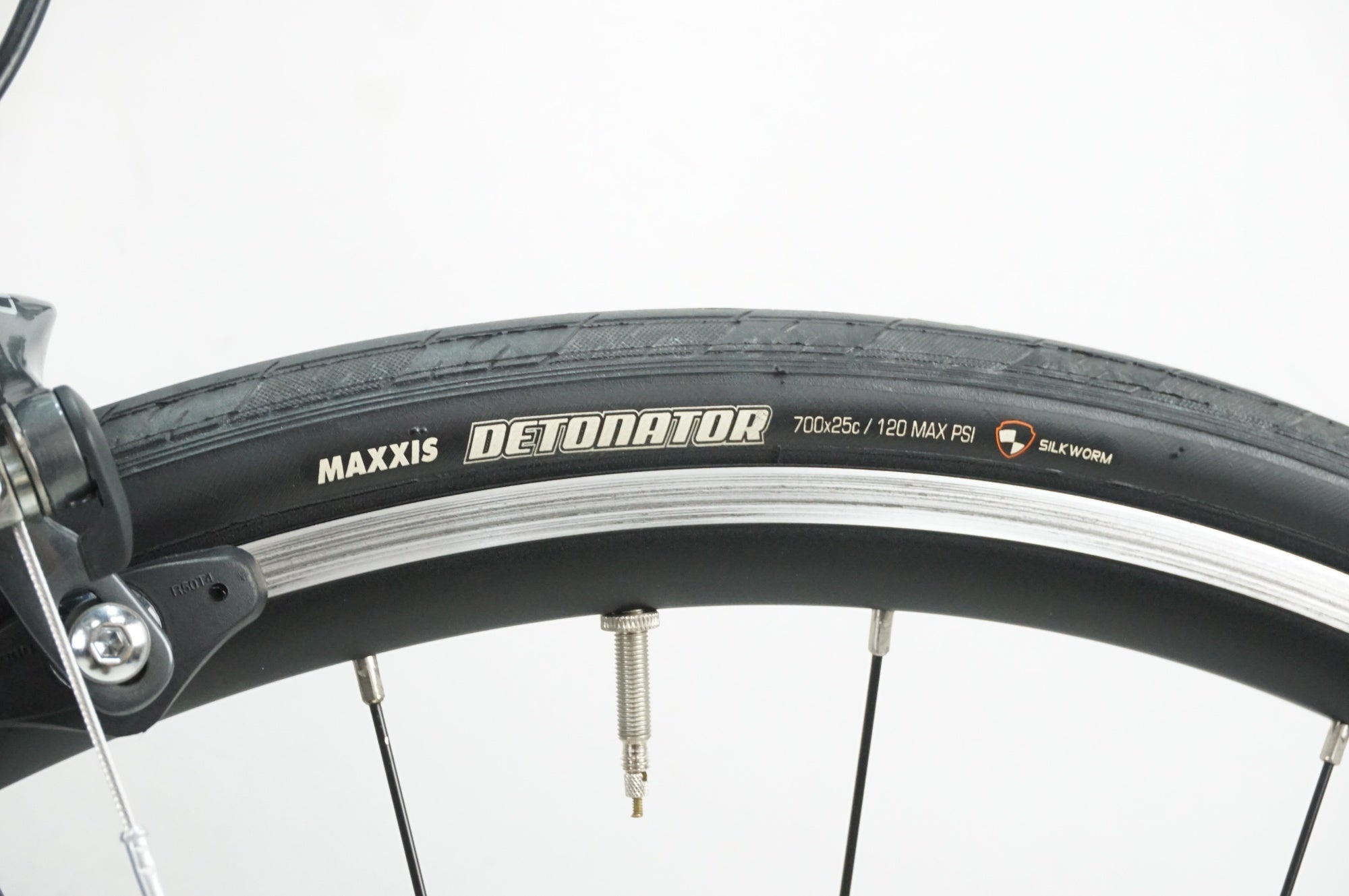 NESTO 「ネスト」 FALAD PRO 2023年モデル ロードバイク / 大宮店