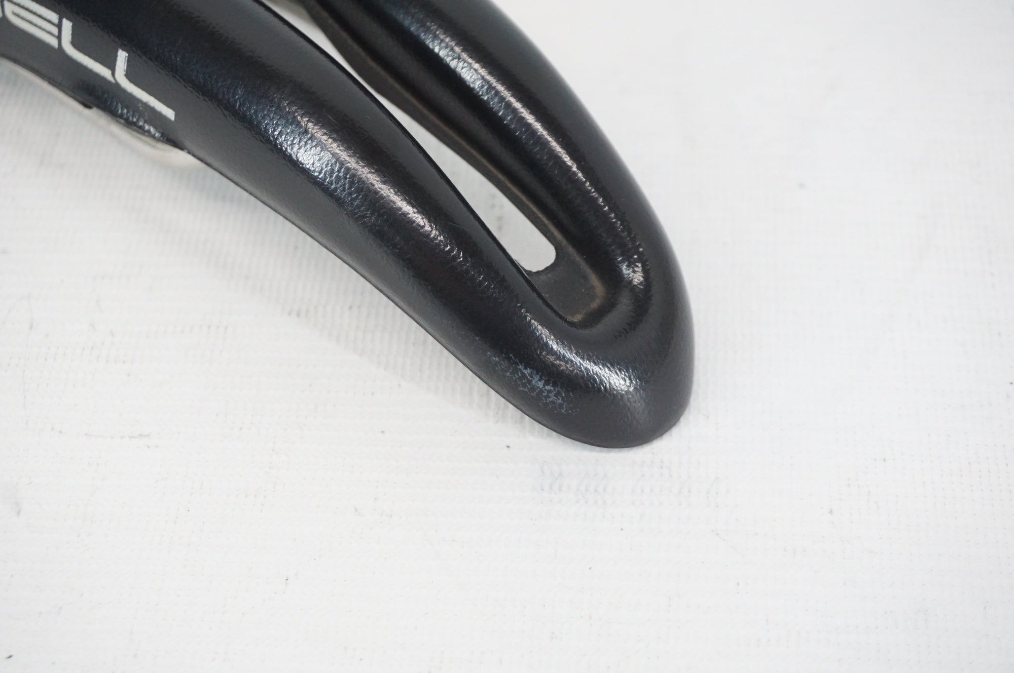 SELLE SMP 「セッレエスエムピー」  HELL サドル / 阪急塚口店