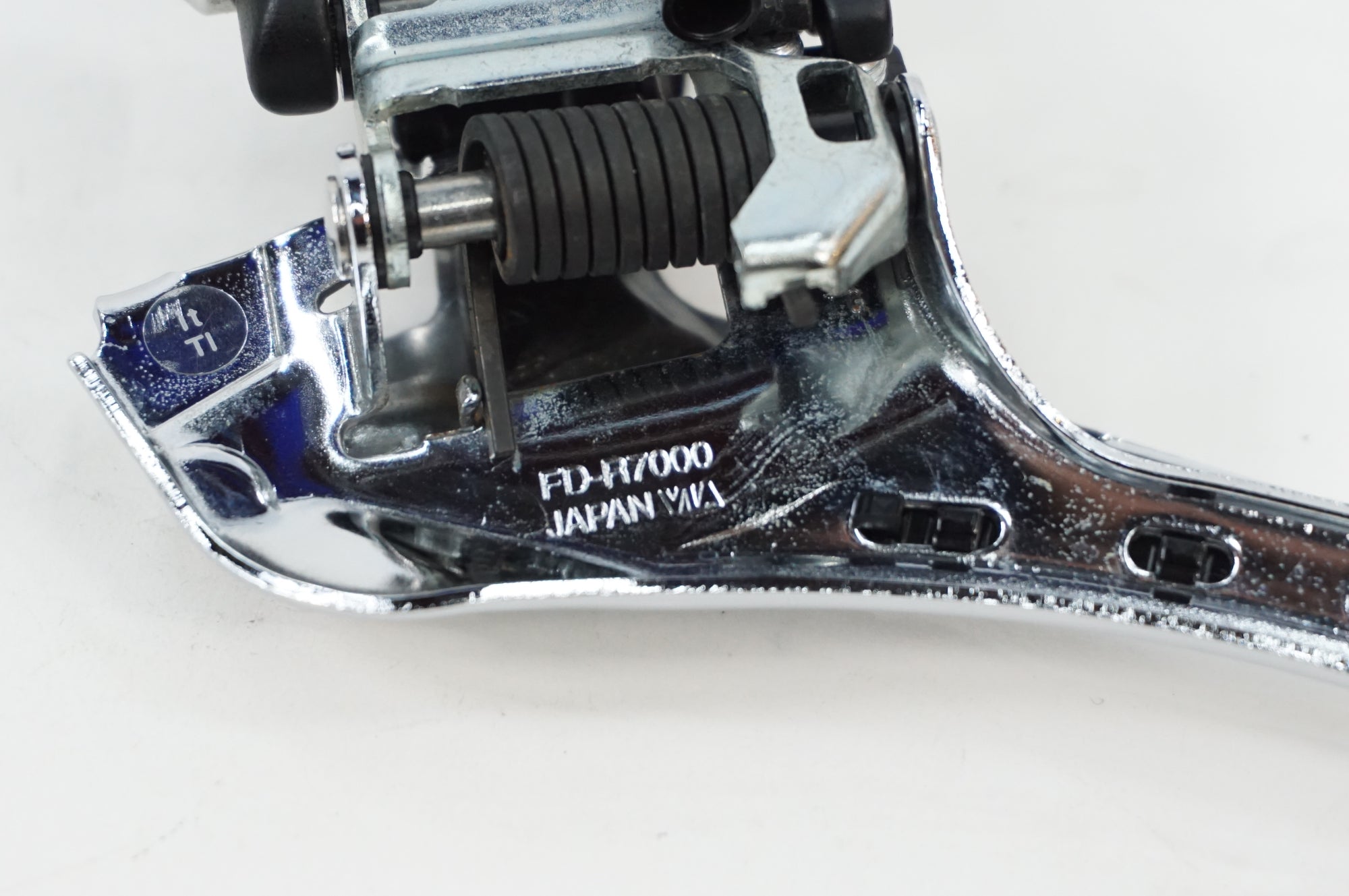 SHIMANO 「シマノ」  105 FD-R7000 フロントディレイラー / 川越店