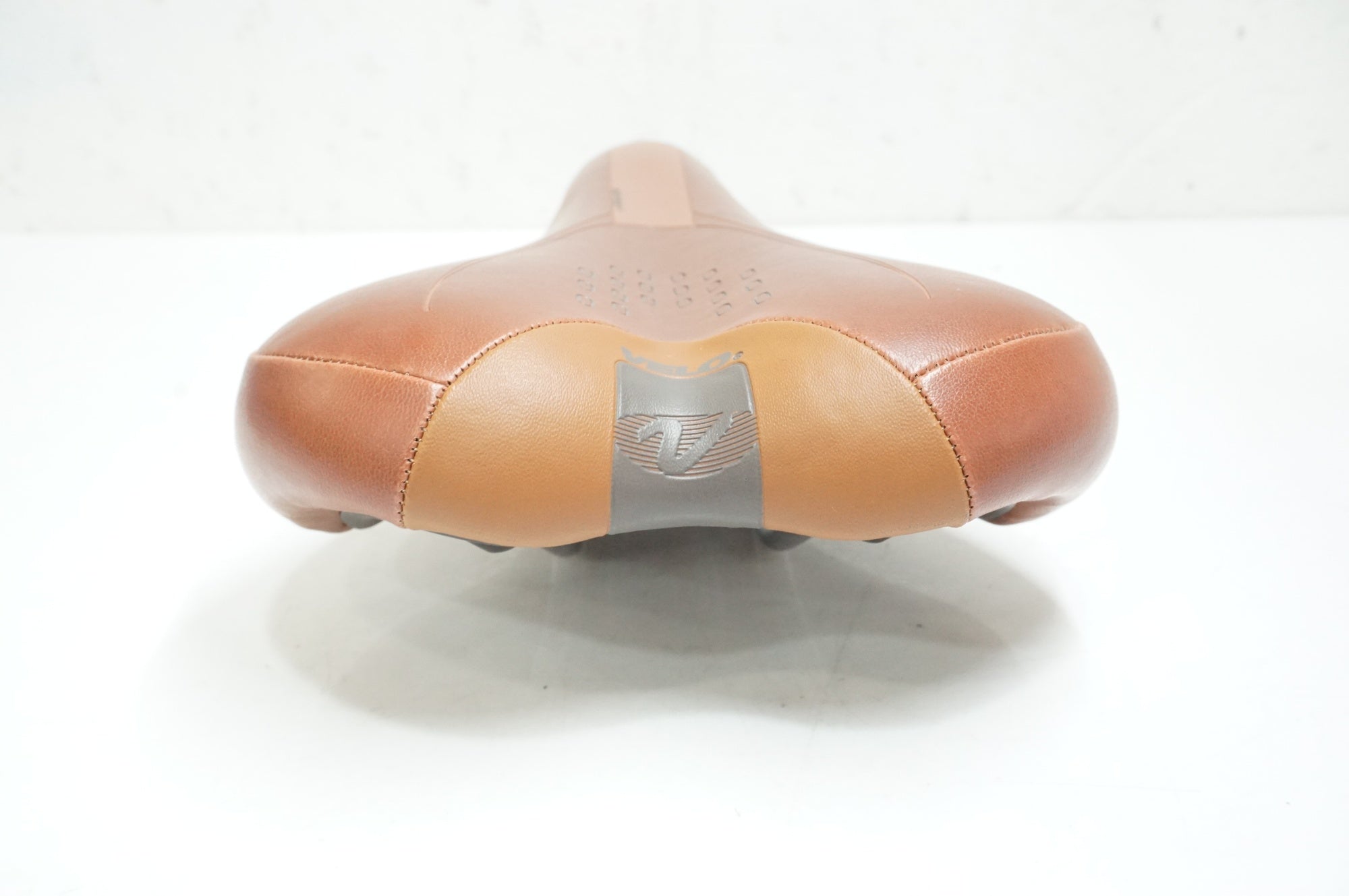 VELO 「ベロ」 RALEIGH純正 サドル / 大宮店