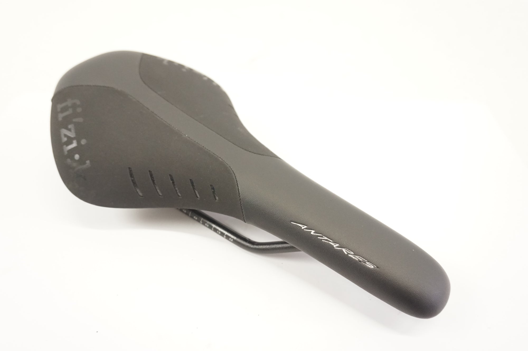 FIZIK 「フィジーク」 ANTARES R5 サドル / 宇都宮店