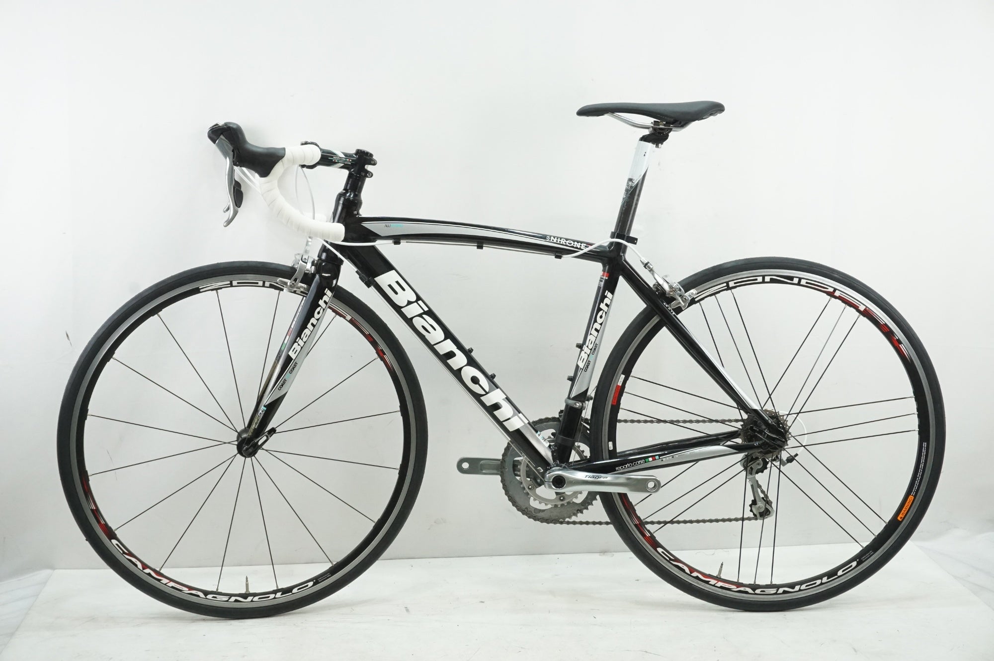 美品　TIAGRA 　BIANCHI VIA NIRONE 7 PRO 2015 Bianchi Via Nirone Tiagra Compact – Specs, Comparisons