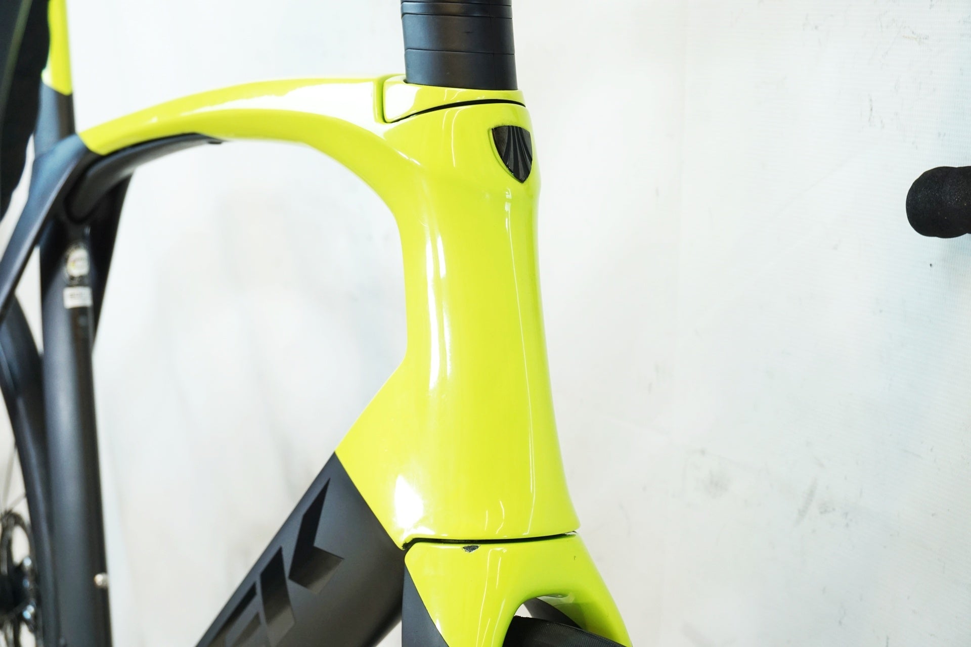 TREK 「トレック」 MADONE SL6 DISC 2020-2021年モデル ロードバイク