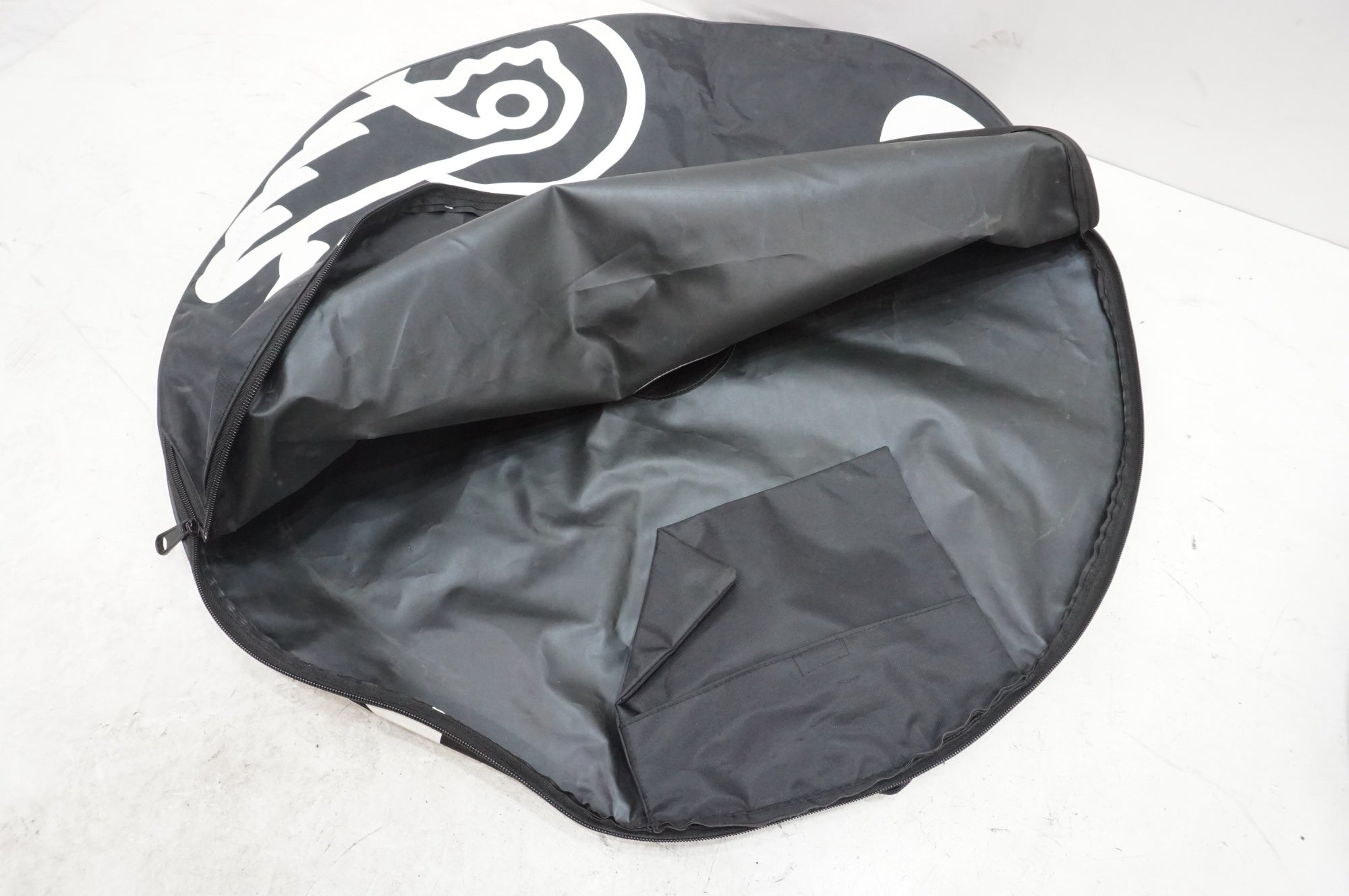 CAMPAGNOLO 「カンパニョーロ」 ホイールバッグセット / 大宮店