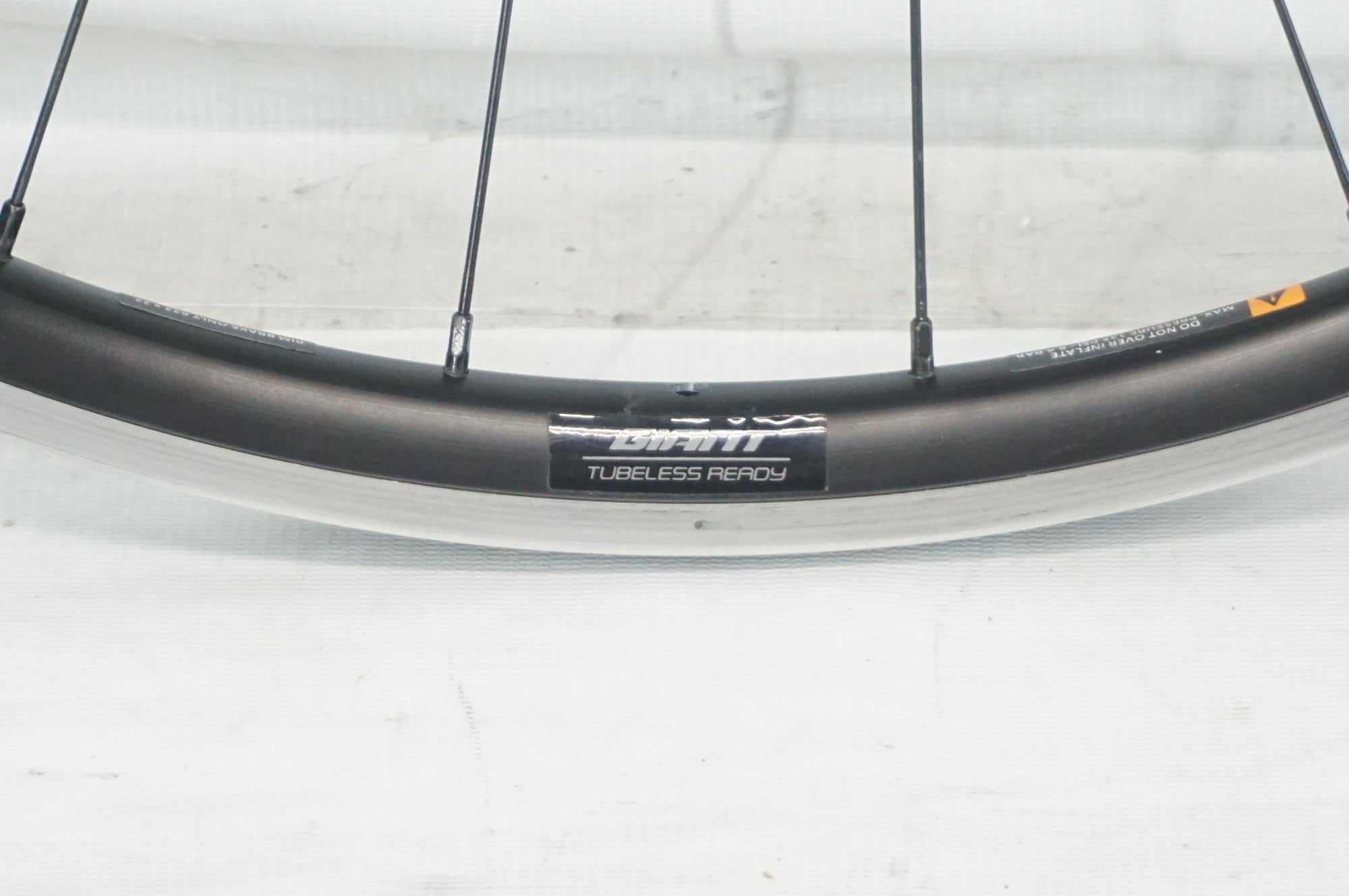 GIANT 「ジャイアント」 PR-2 シマノ11速 ホイールセット / 阪急塚口店