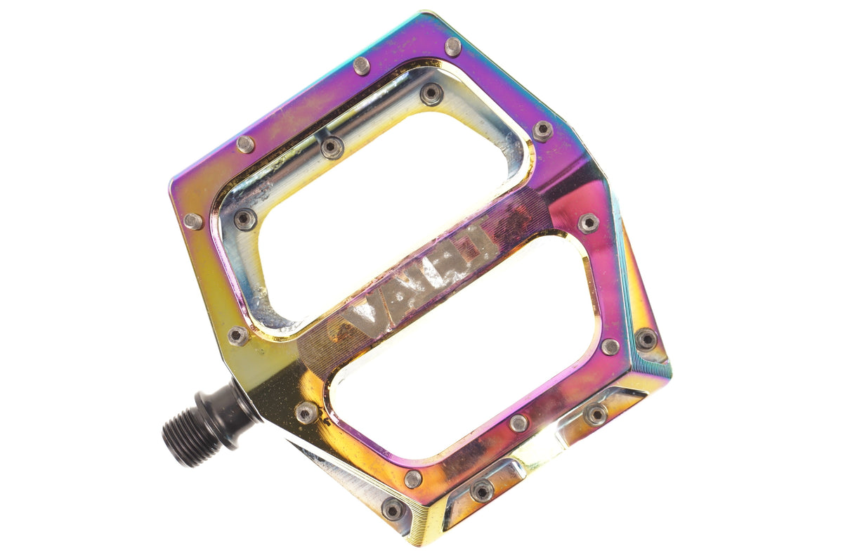 DMR BIKES 「ディーエムアールバイクス」 VAULT PEDAL LACON ペダル / 中目黒店
