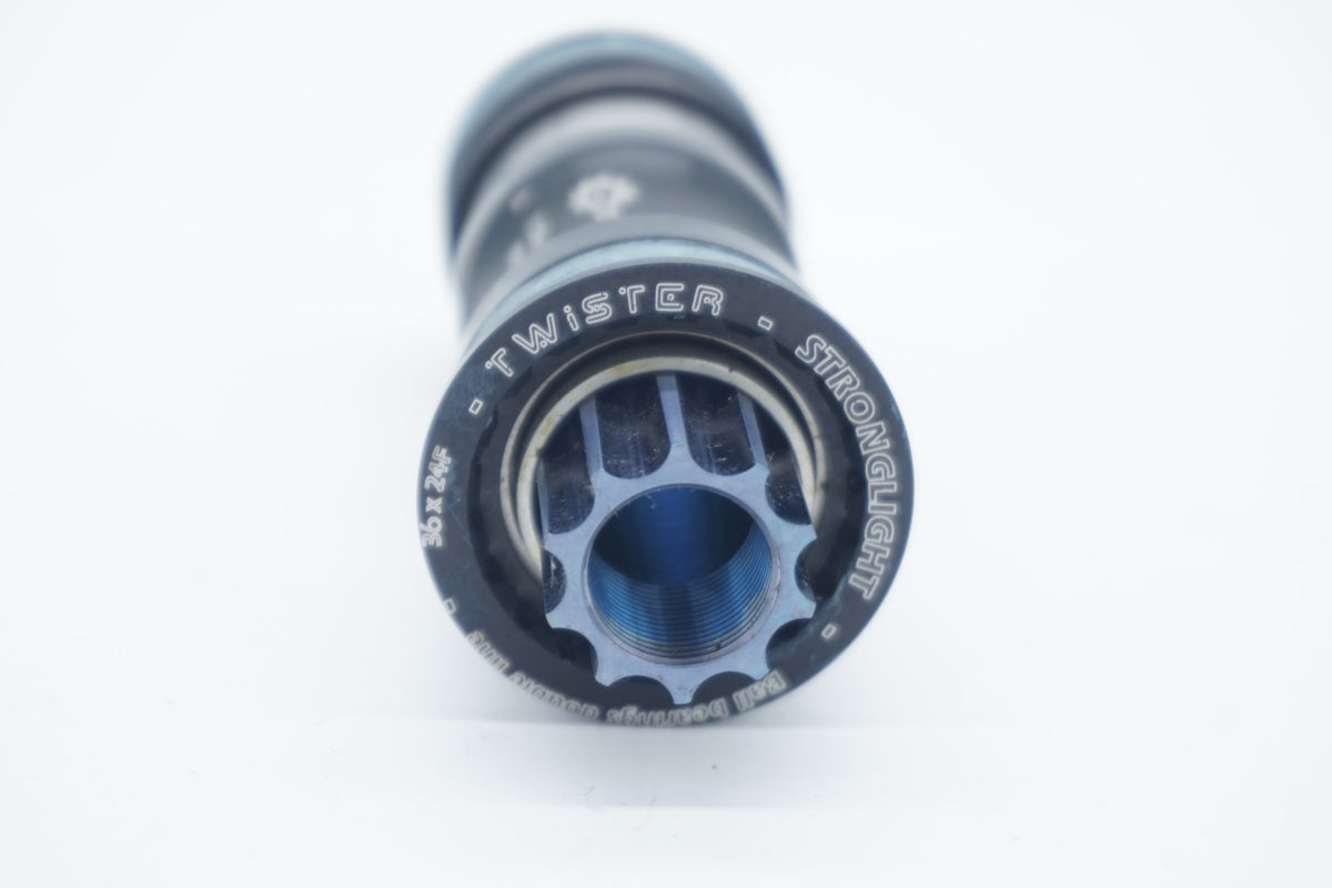 ストロングライト TWISTER BBボトムブラケット(チタン) STRONGLIGHT 「ストロングライト」 TWISTER ボトムブラケット