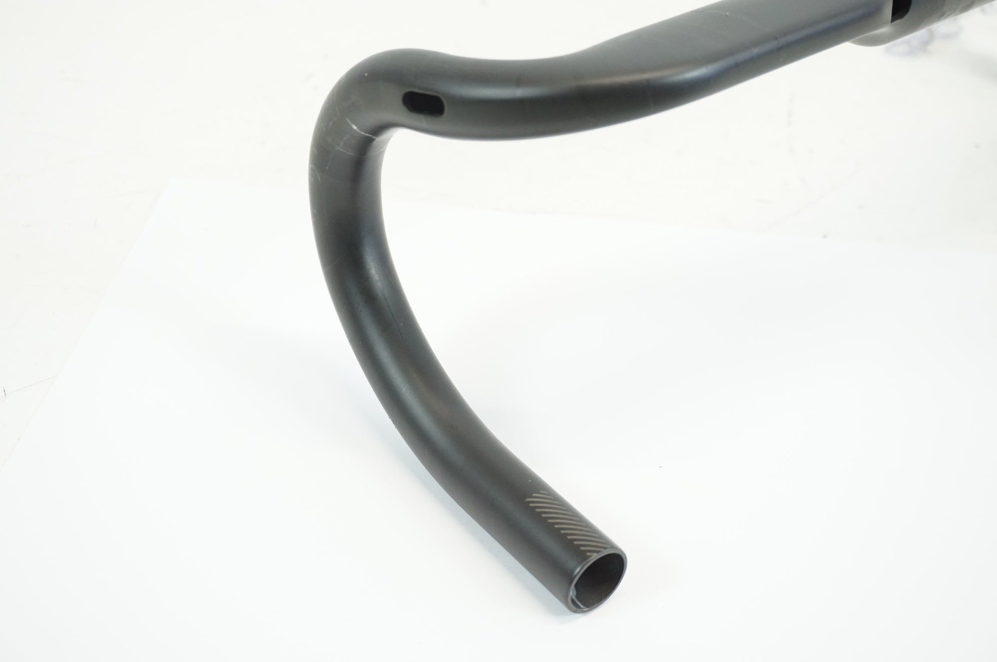 BONTRAGER 「ボントレガー」 XXX VR-CF エアロロード 31.8mm 420mm