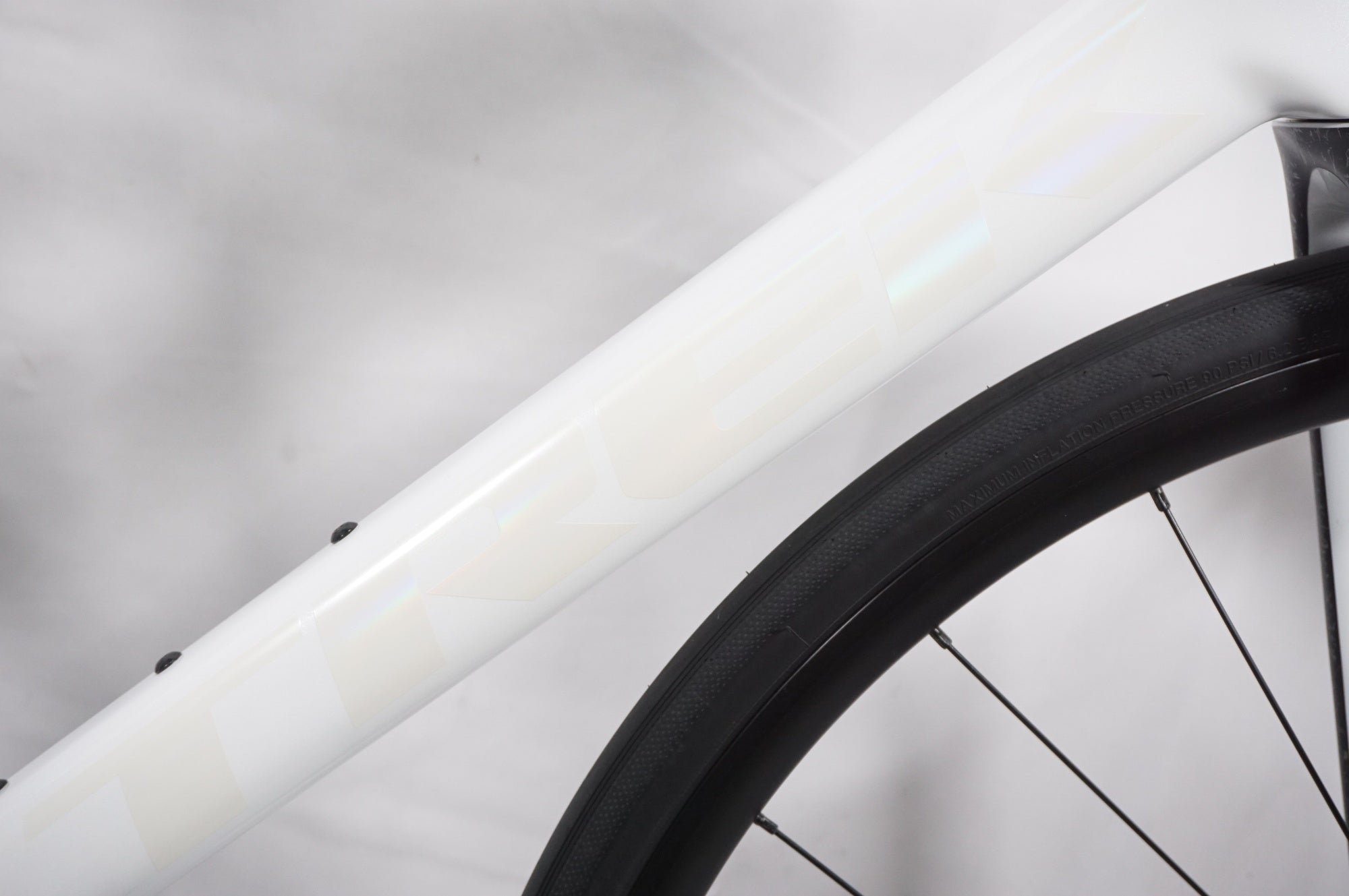 TREK 「トレック」 MADONE SL 5 (GEN 8) 2026年モデル ロードバイク