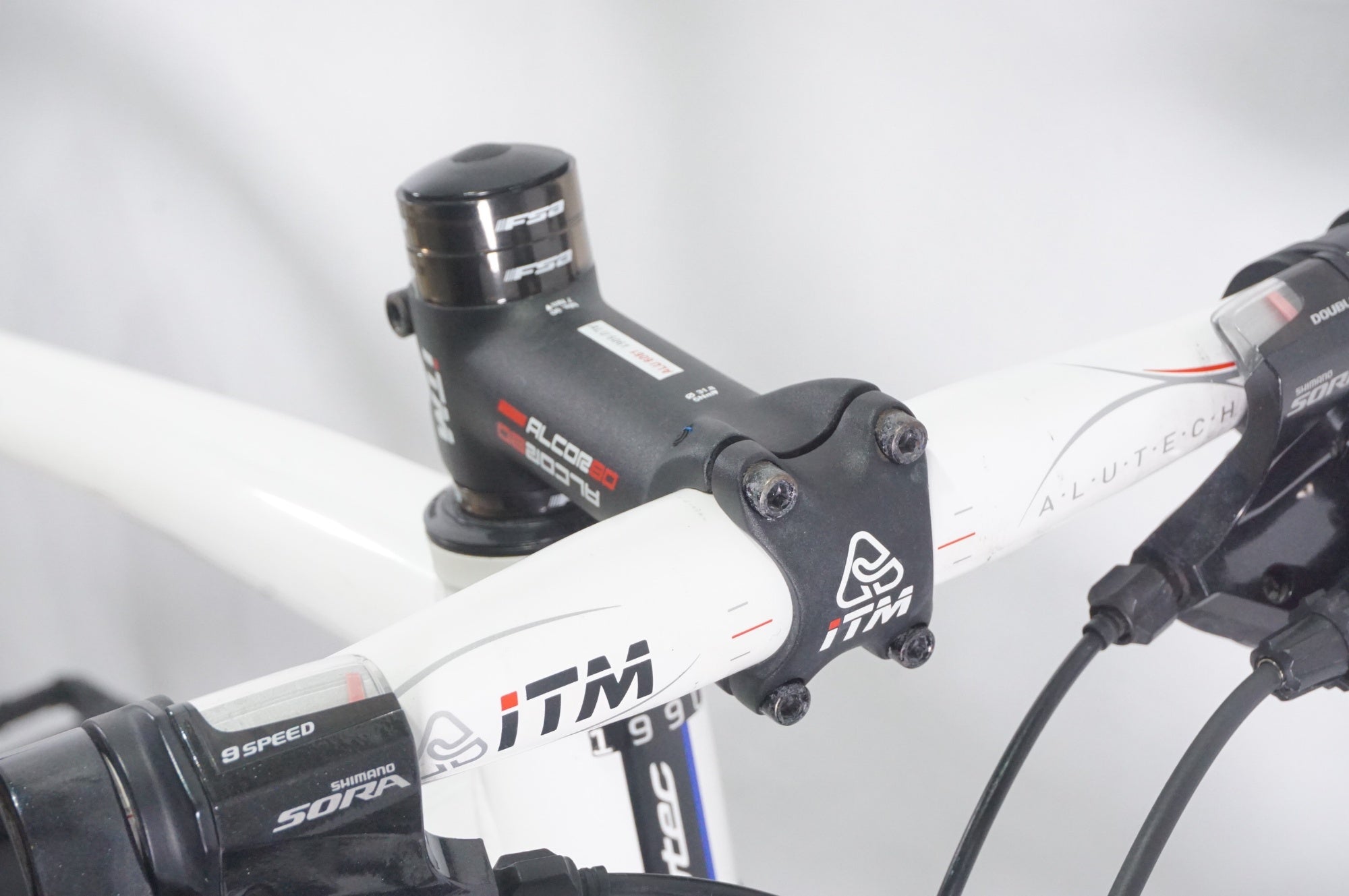 CORRATEC 「コラテック」 CT-02 2014年モデル カスタム クロス