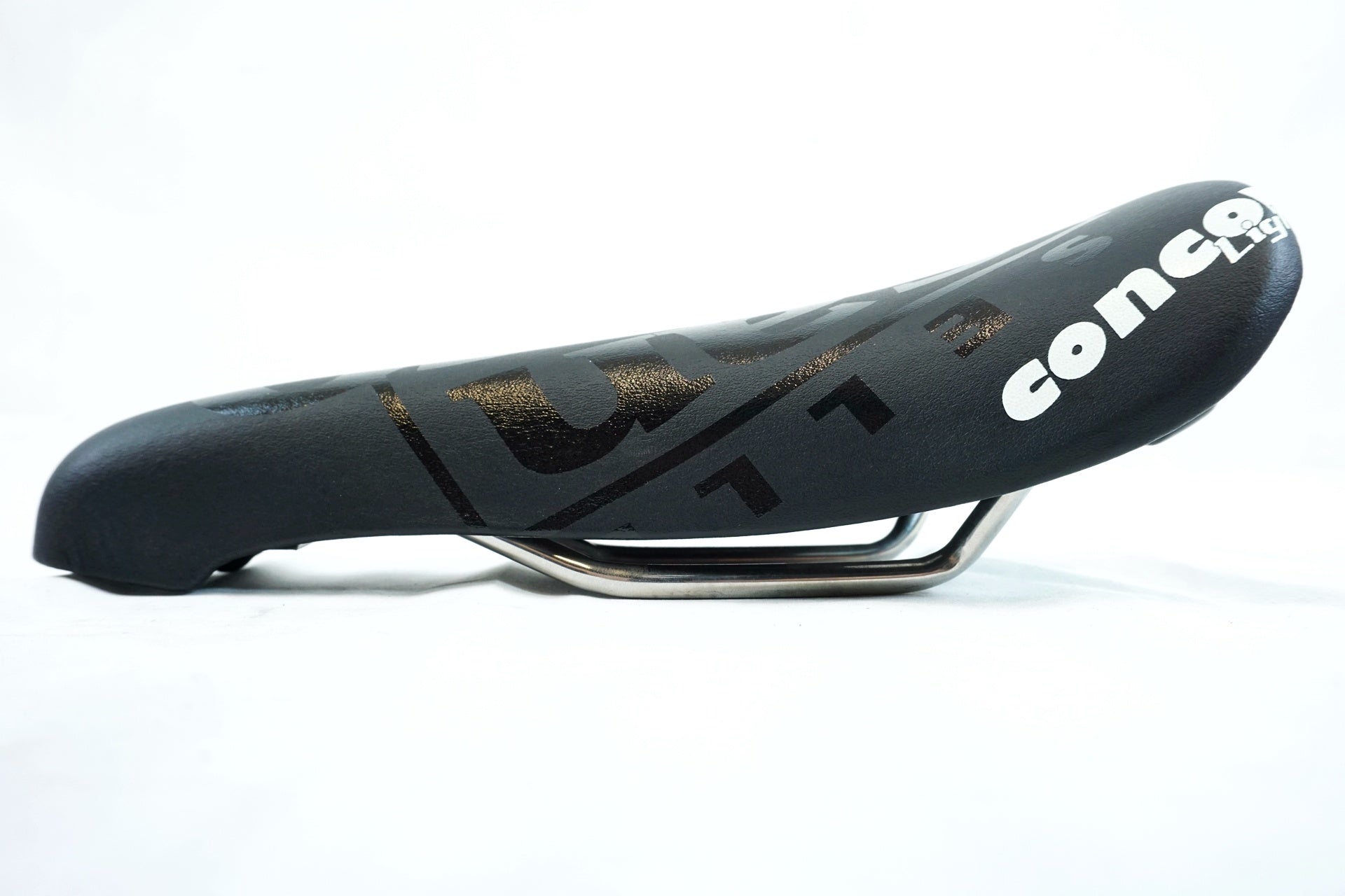 美品セラサンマルコ　コルコール　ライト SELLE SAN MARCO 「セラサンマルコ」 CONCOR LIGHT サドル / 有明
