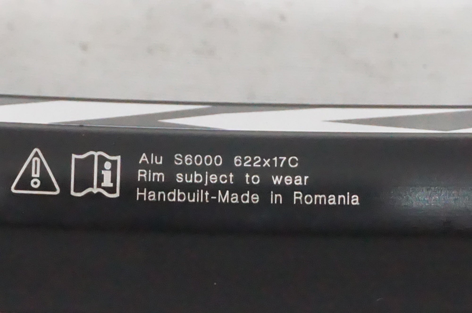 MAVIC 「マヴィック」 AKSIUM シマノ11速 ホイールセット / AKIBA店