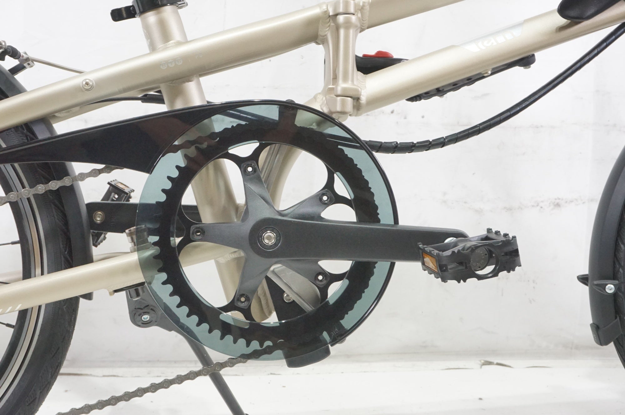 TERN 「ターン」 BYB P8 2021年モデル 折り畳み自転車 / AKIBA店 TERN 「ターン」 BYB P8 2021年モデル 折り畳み自転車 / AKIBA店
