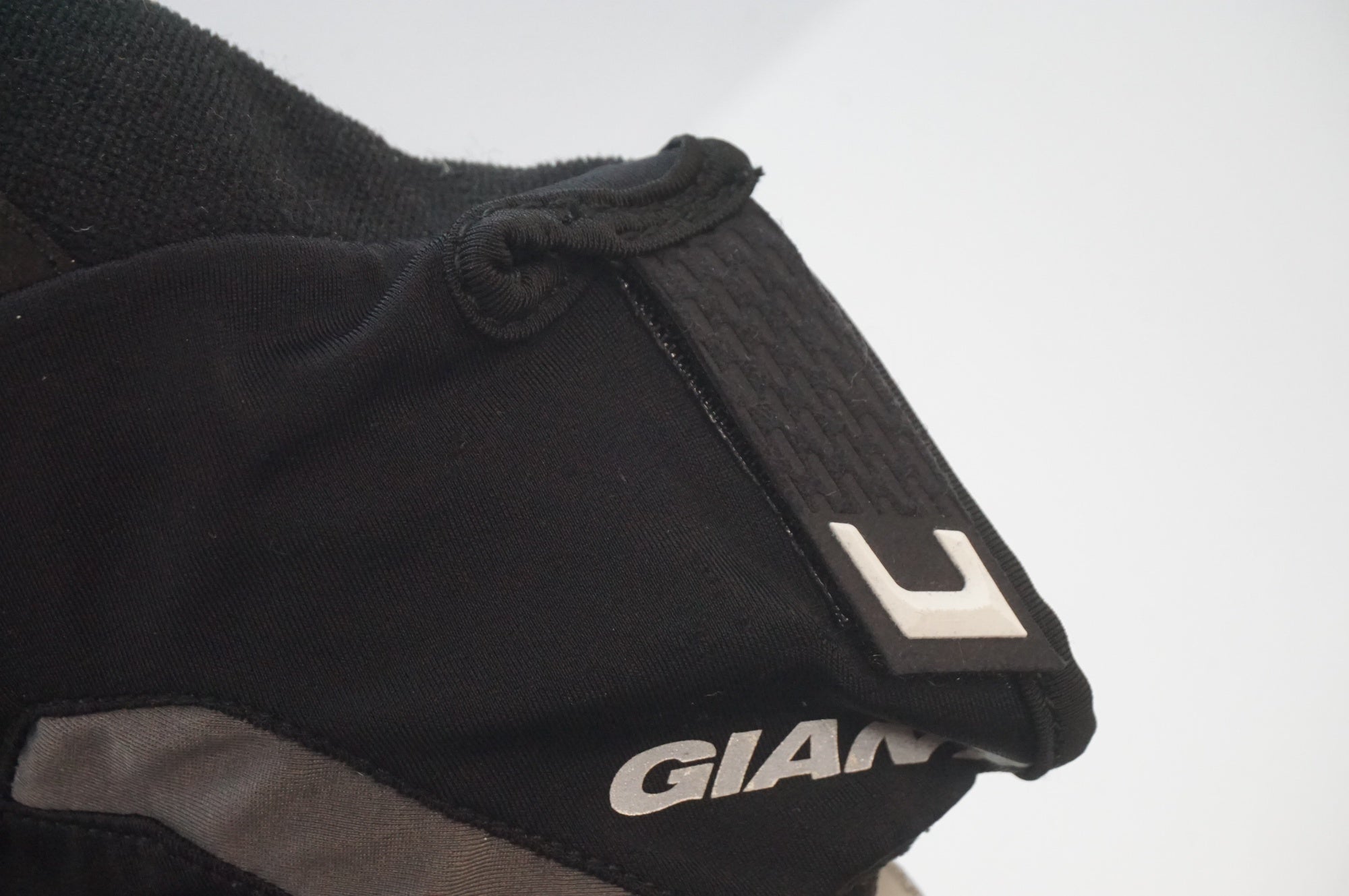 GIANT 「ジャイアント」 TOUR LF Mサイズ グローブ / 福岡店