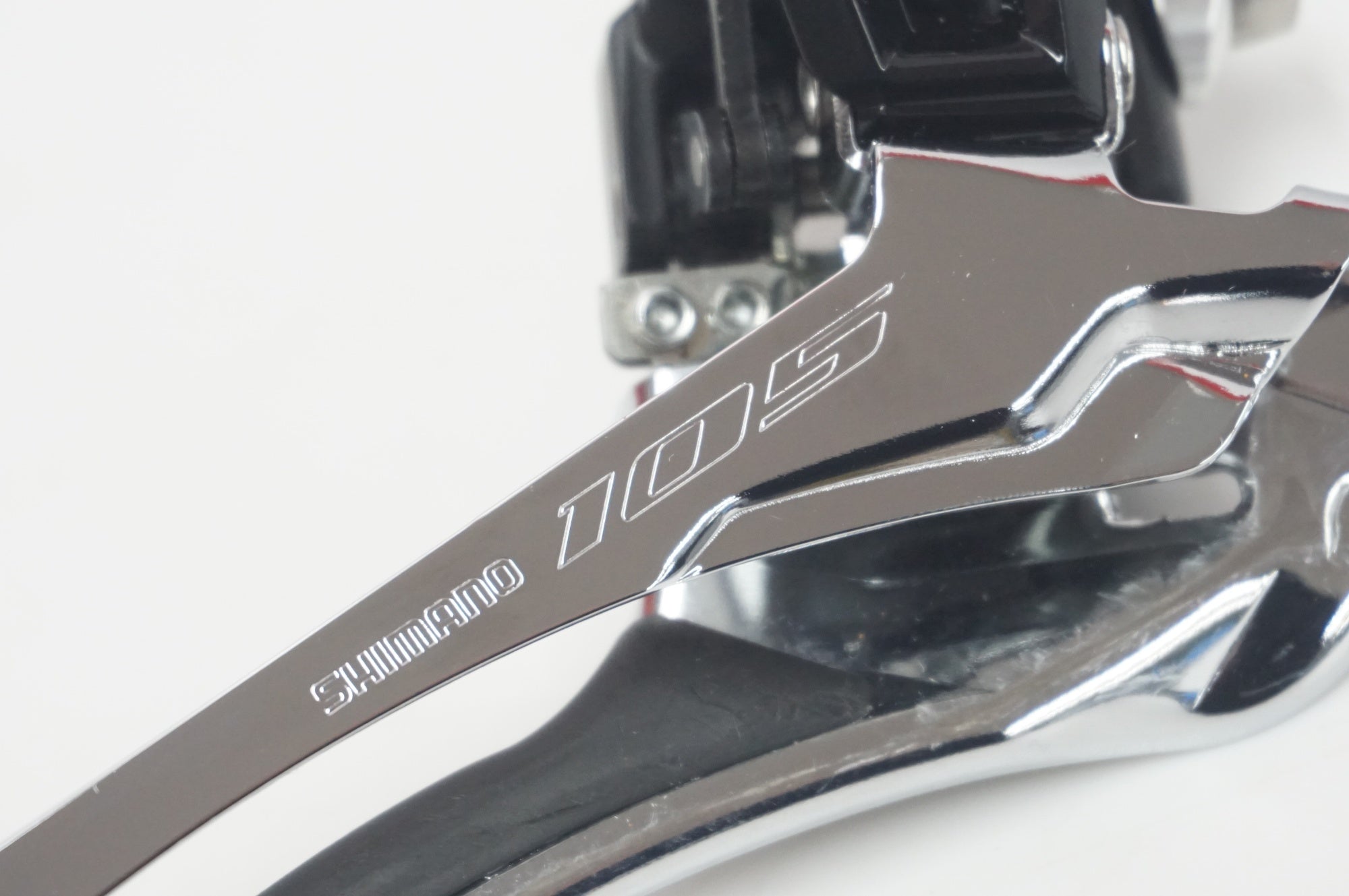 SHIMANO 「シマノ」 105 FD-R7000 フロントディレイラー / 福岡店
