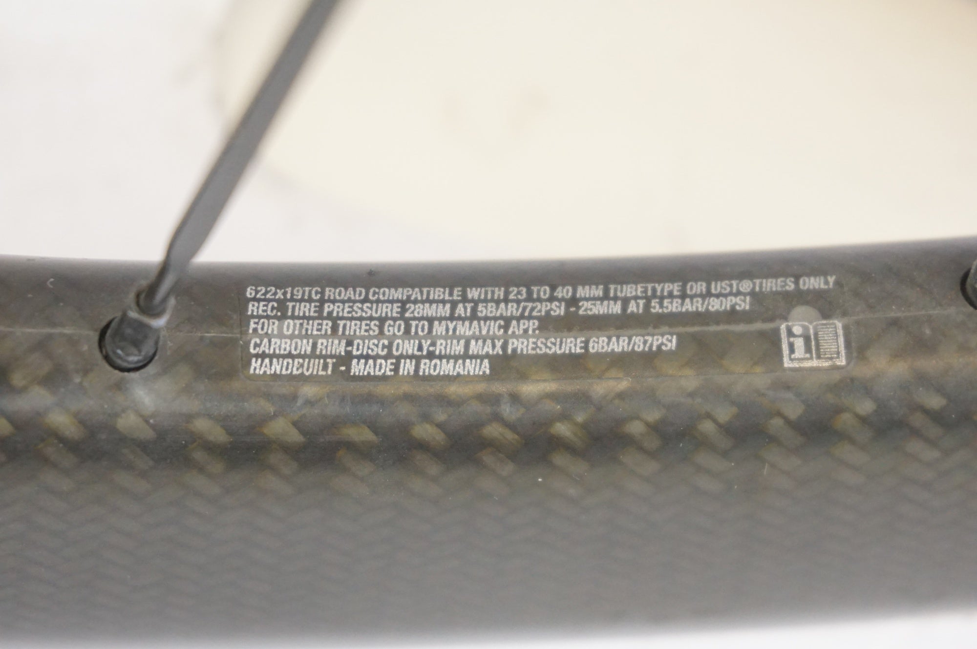 MAVIC 「マビック」 COSMIC PRO CARBON UST SHIMANO 11S ホイール