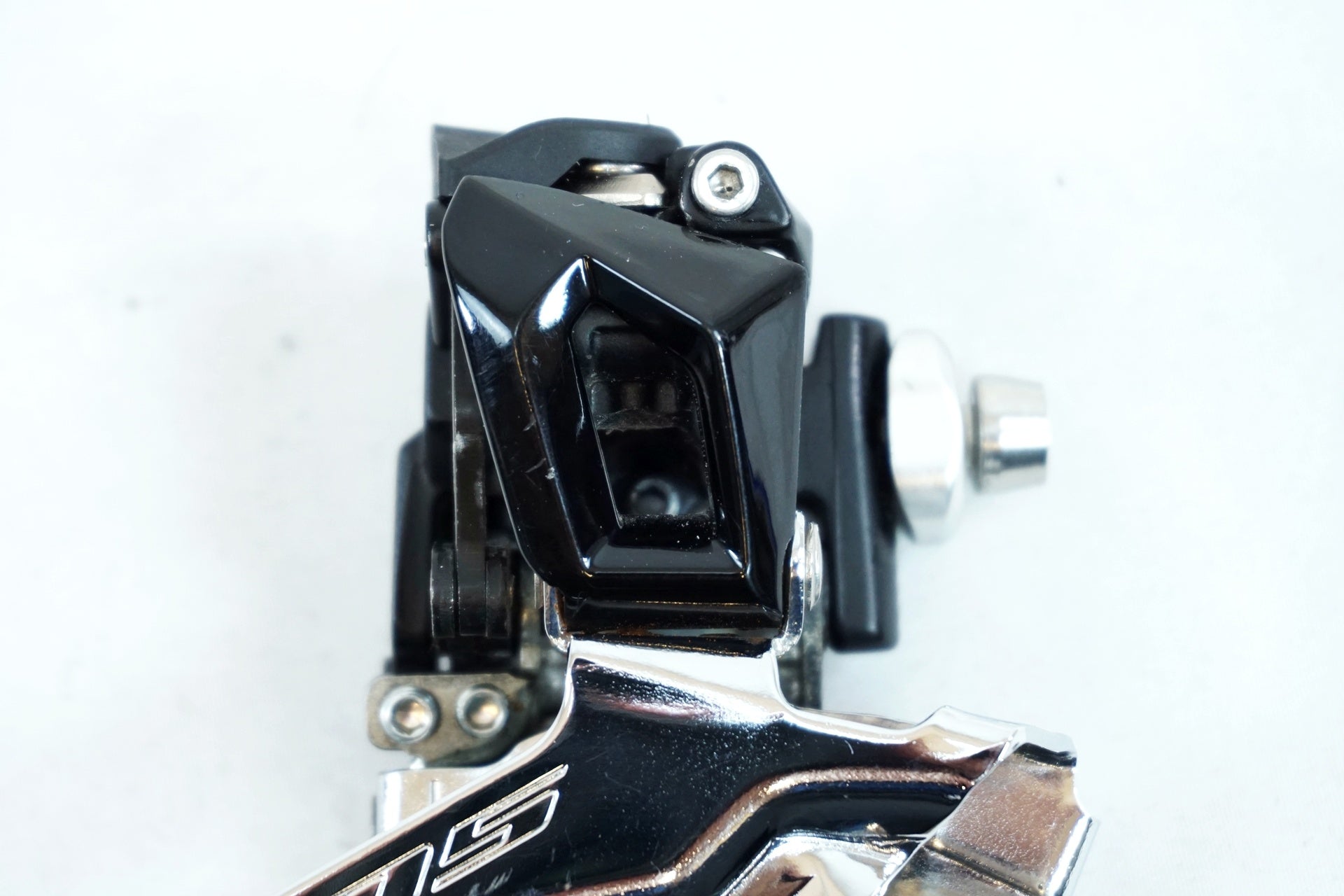 SHIMANO 105 フロントディレイラー FD-R7000 SHIMANO 「シマノ」 105 FD-R7000 フロントディレイラー / 有明