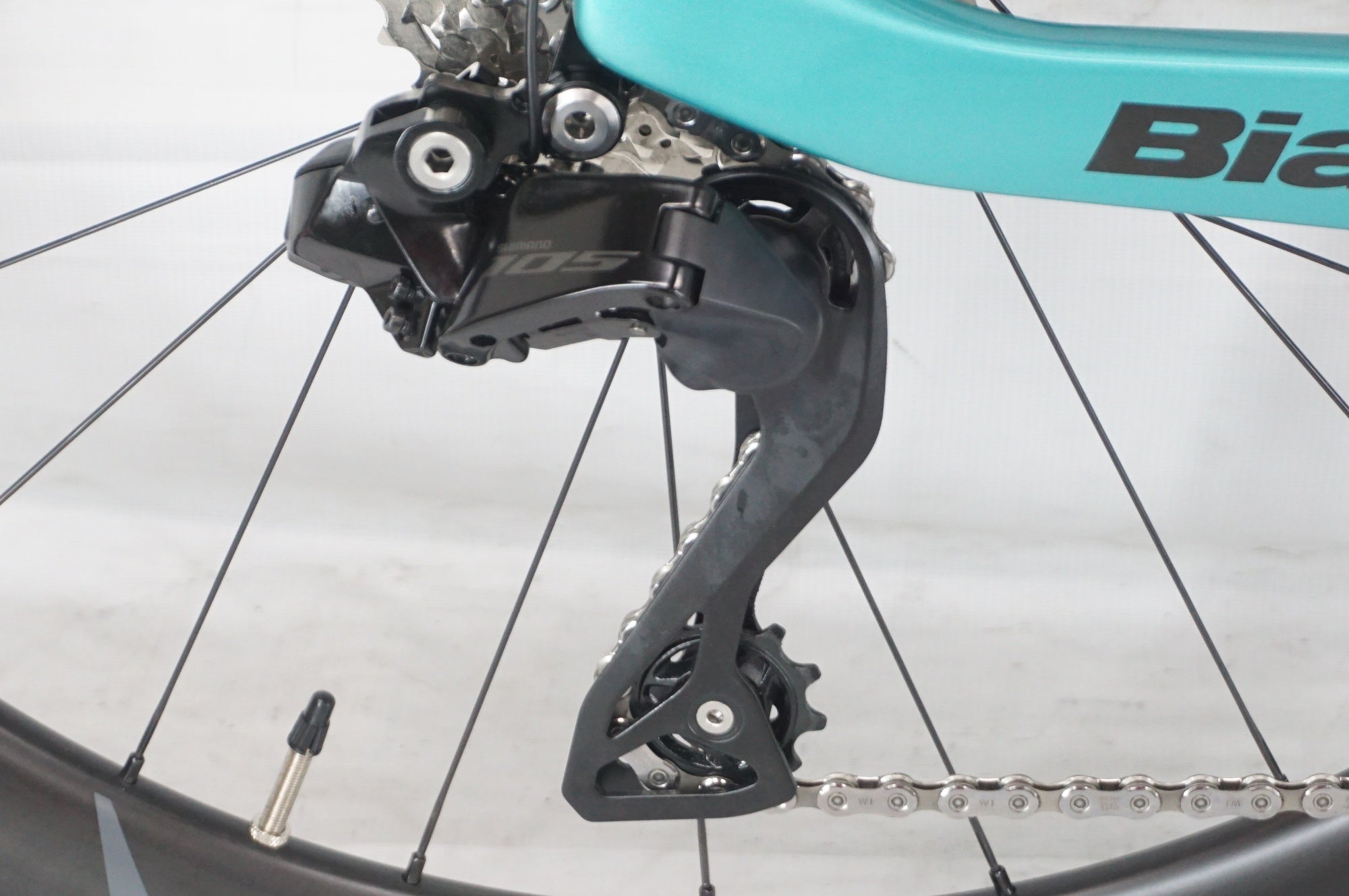 BIANCHI 「ビアンキ」 OLTRE COMP 105 Di2 2025年モデル ロードバイク / 阪急塚口店