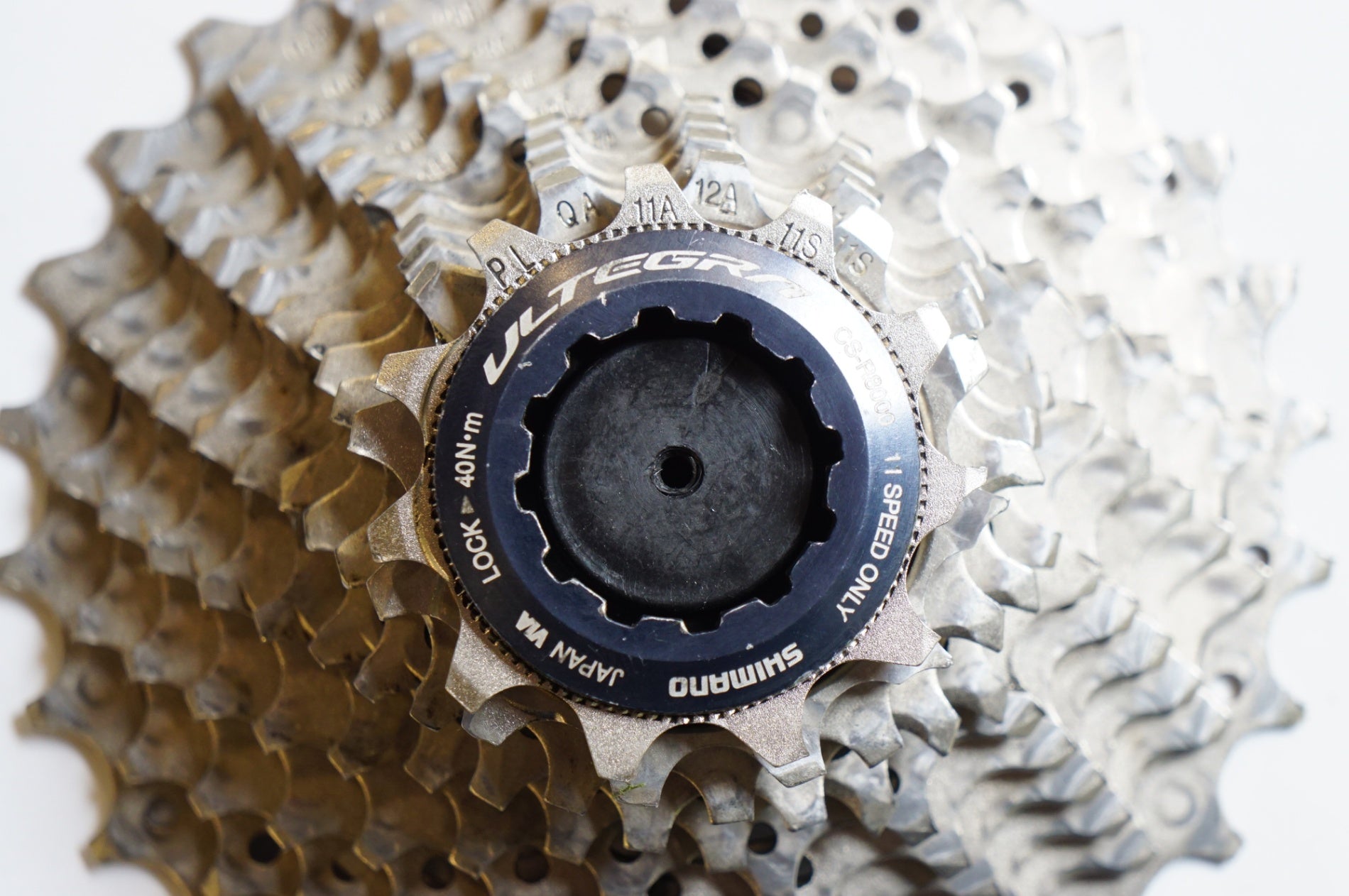 SHIMANO 「シマノ」 ULTEGRA CS-R8000 11-28T スプロケット