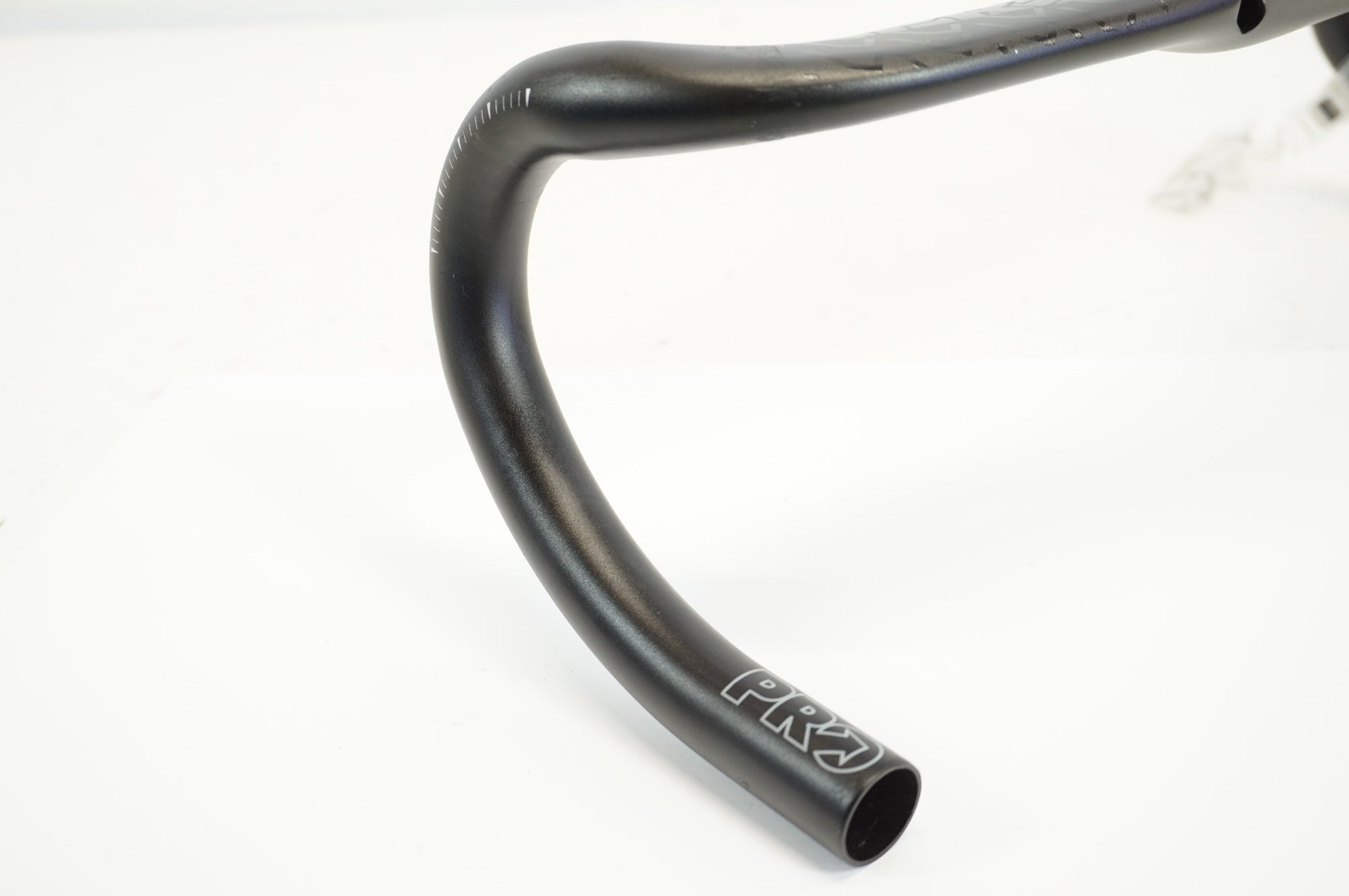 SHIMANO 「シマノ」 PRO VIBE φ31.8 上380mm 下420mm エアロパシュート ハンドル / 宇都宮店