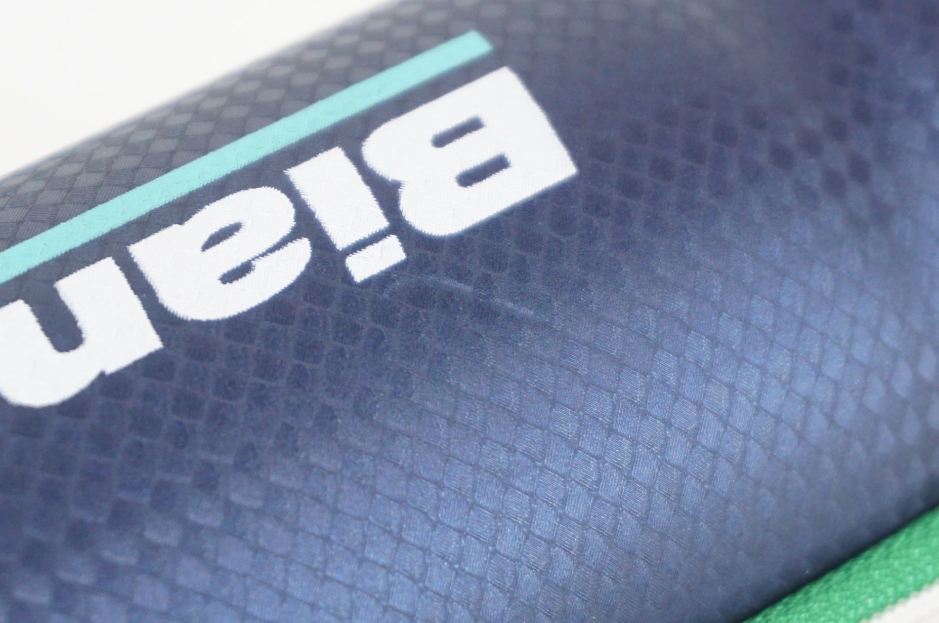 BIANCHI 「ビアンキ」 ジップ ツールケース / 阪急塚口店