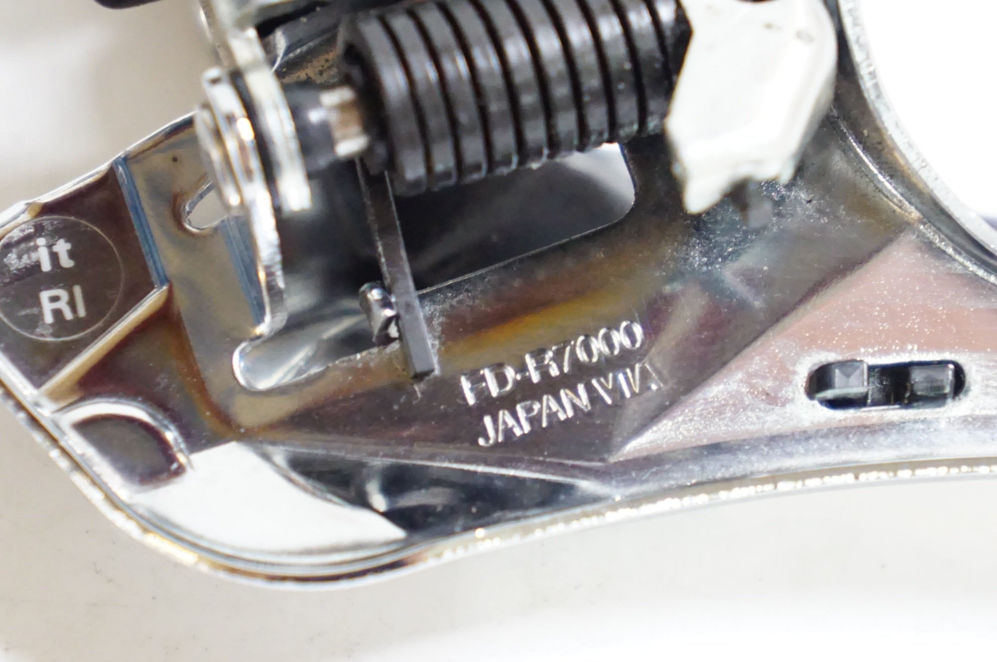 SHIMANO 「シマノ」 105 FD-R7000 フロントディレイラー / 熊谷本店