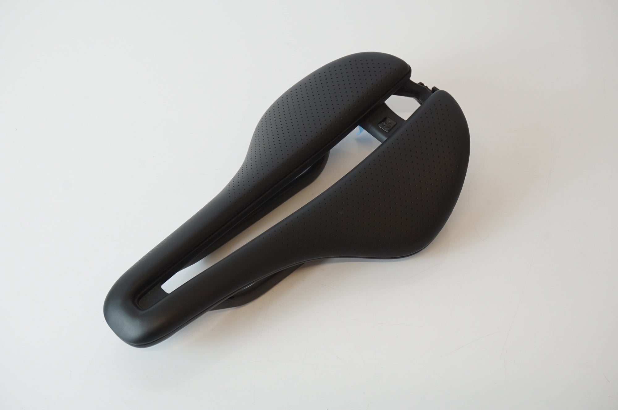 BONTRAGER 「ボントレガー」 AEOLUS PRO サドル / 浜松店 ｜ バイチャリ