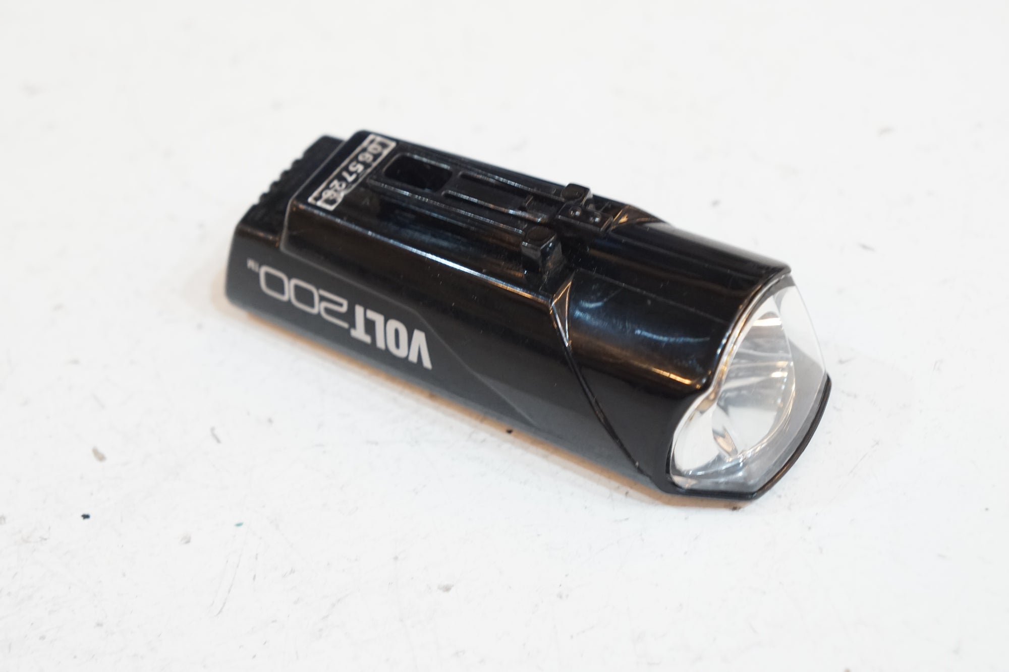 CATEYE 「キャットアイ」 VOLT200 フロントライト / バイチャリ浦和ベース