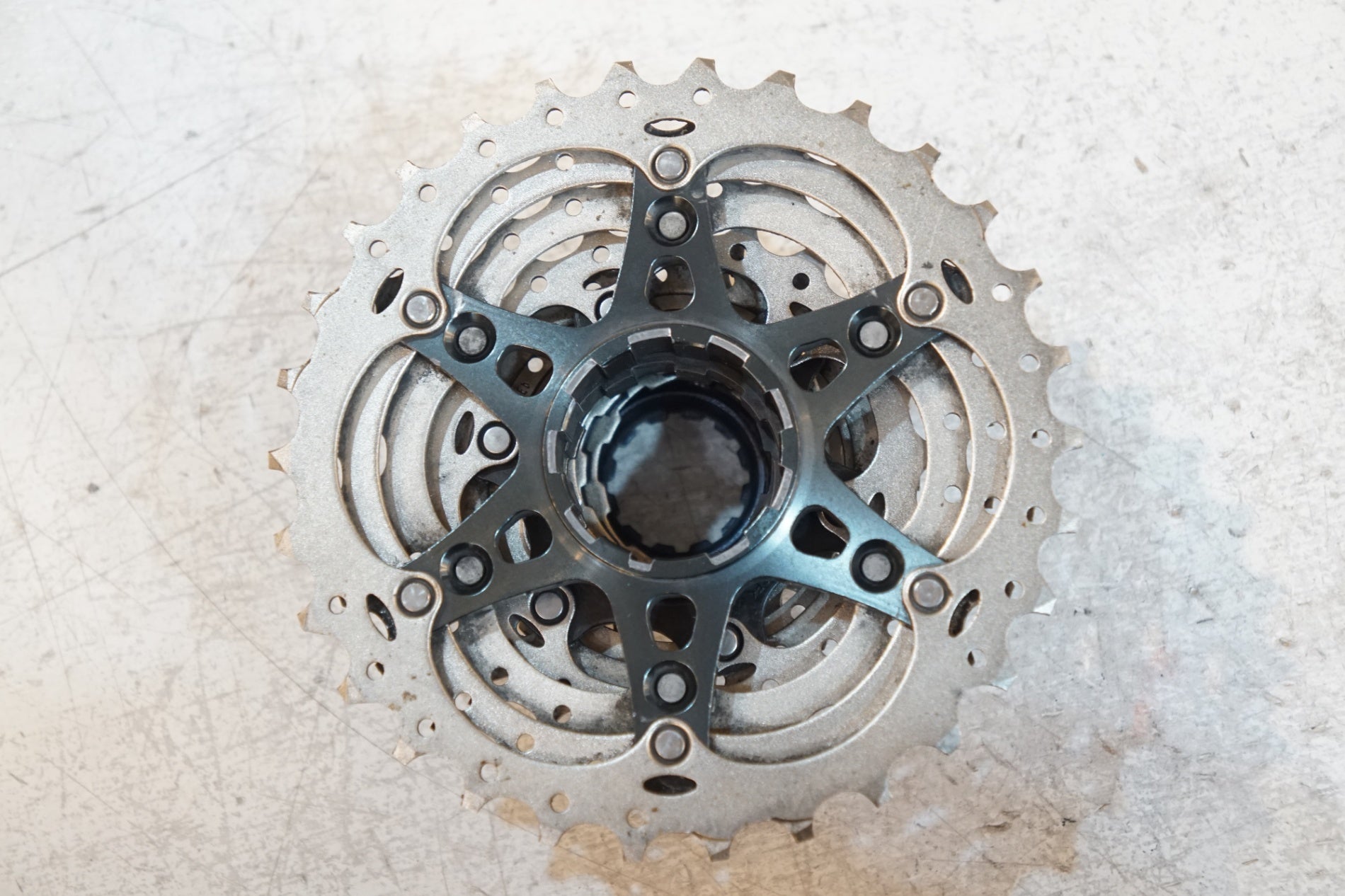 SHIMANO 「シマノ」 ULTEGRA CS-R8000 11-28T スプロケット