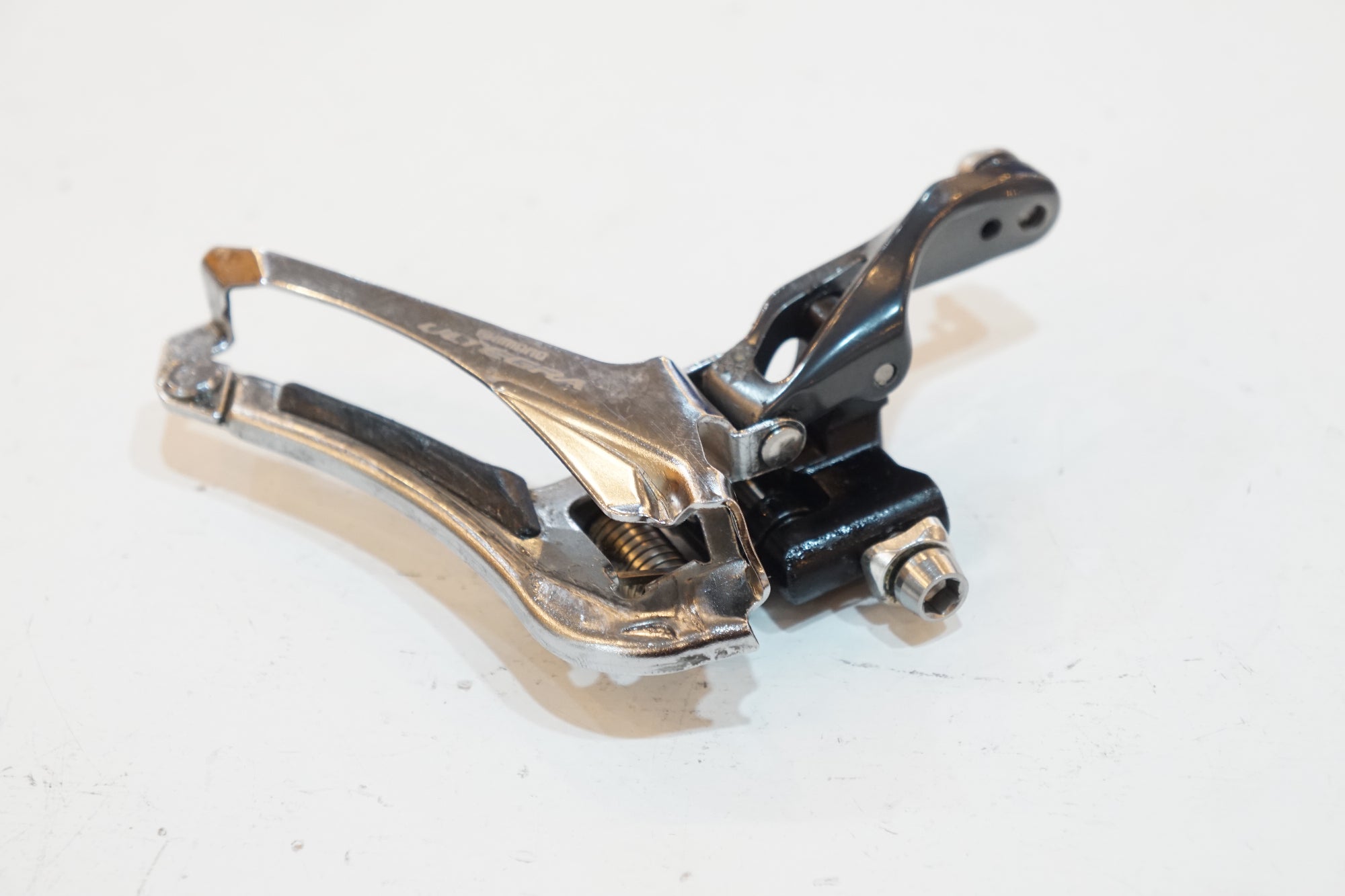 SHIMANO 「シマノ」 ULTEGRA FD-6800 フロントディレイラー SHIMANO 「シマノ」 ULTEGRA FD-6800 フロントディレイラー