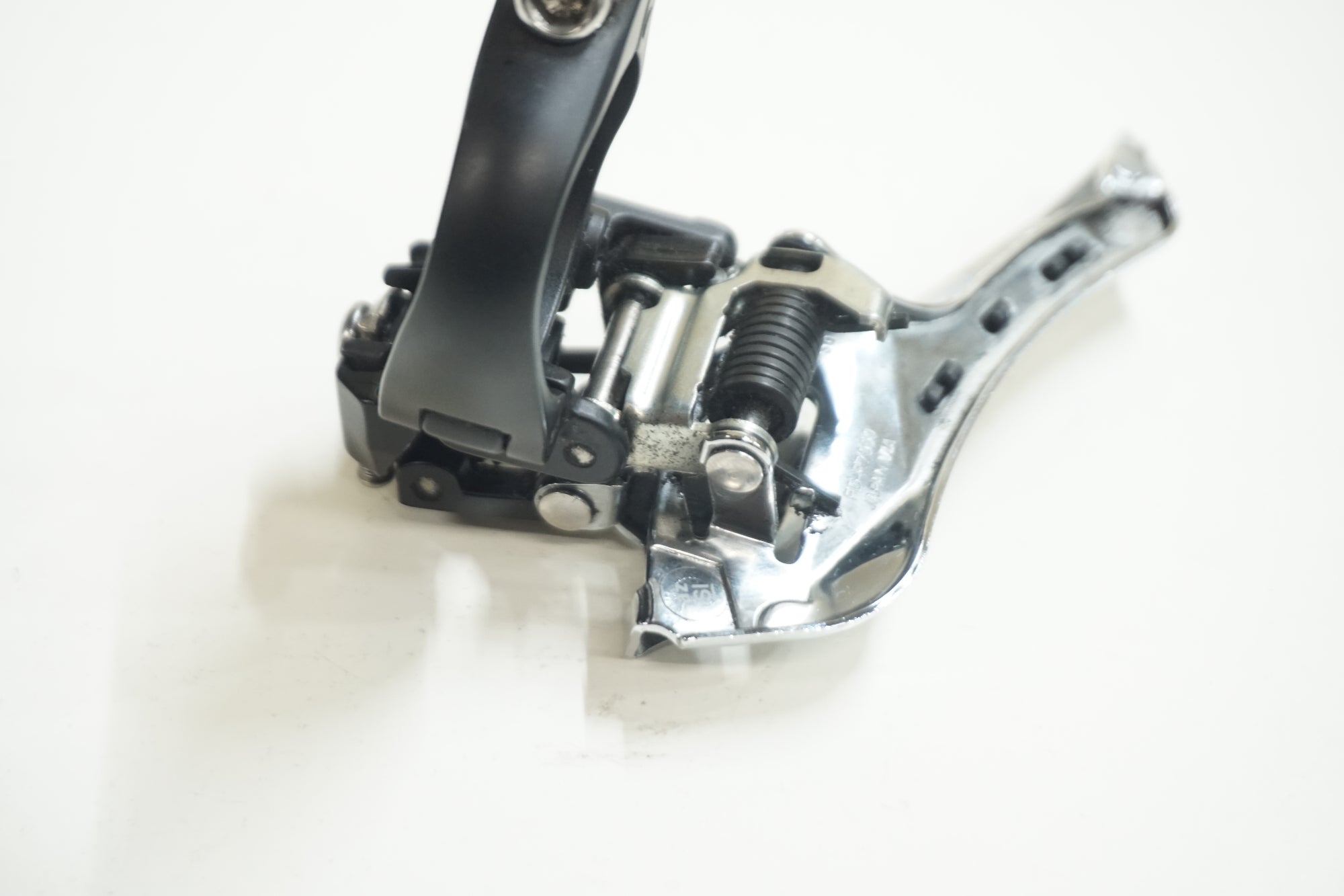SHIMANO 「シマノ」 105 FD-R7000 フロントディレイラー / 大宮店
