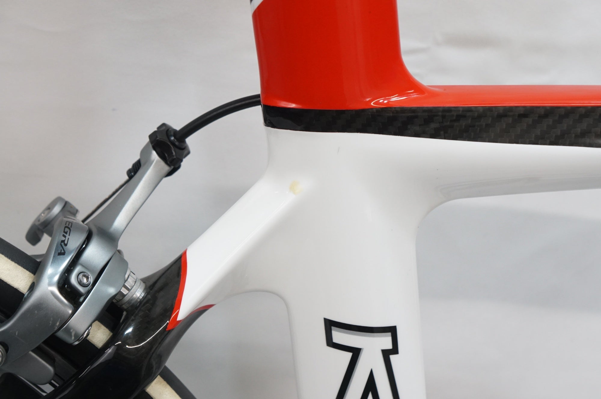KUOTA KULT ロードバイク ホワイトレッド KUOTA 「クオータ」 KULT 2012年モデル ロードバイク / 大宮店