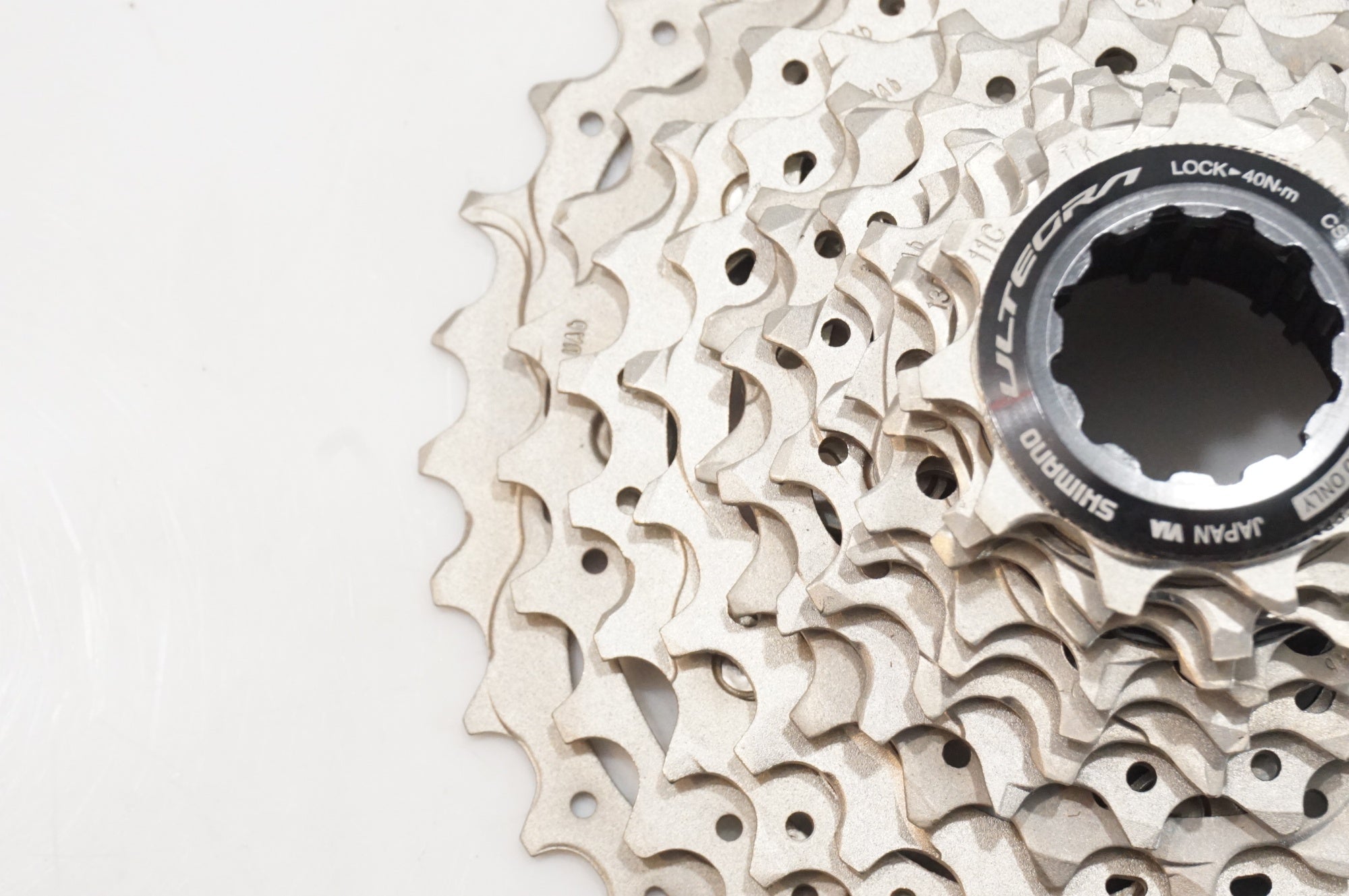 SHIMANO 「シマノ」 ULTEGRA CS-R8100 11-34T スプロケット