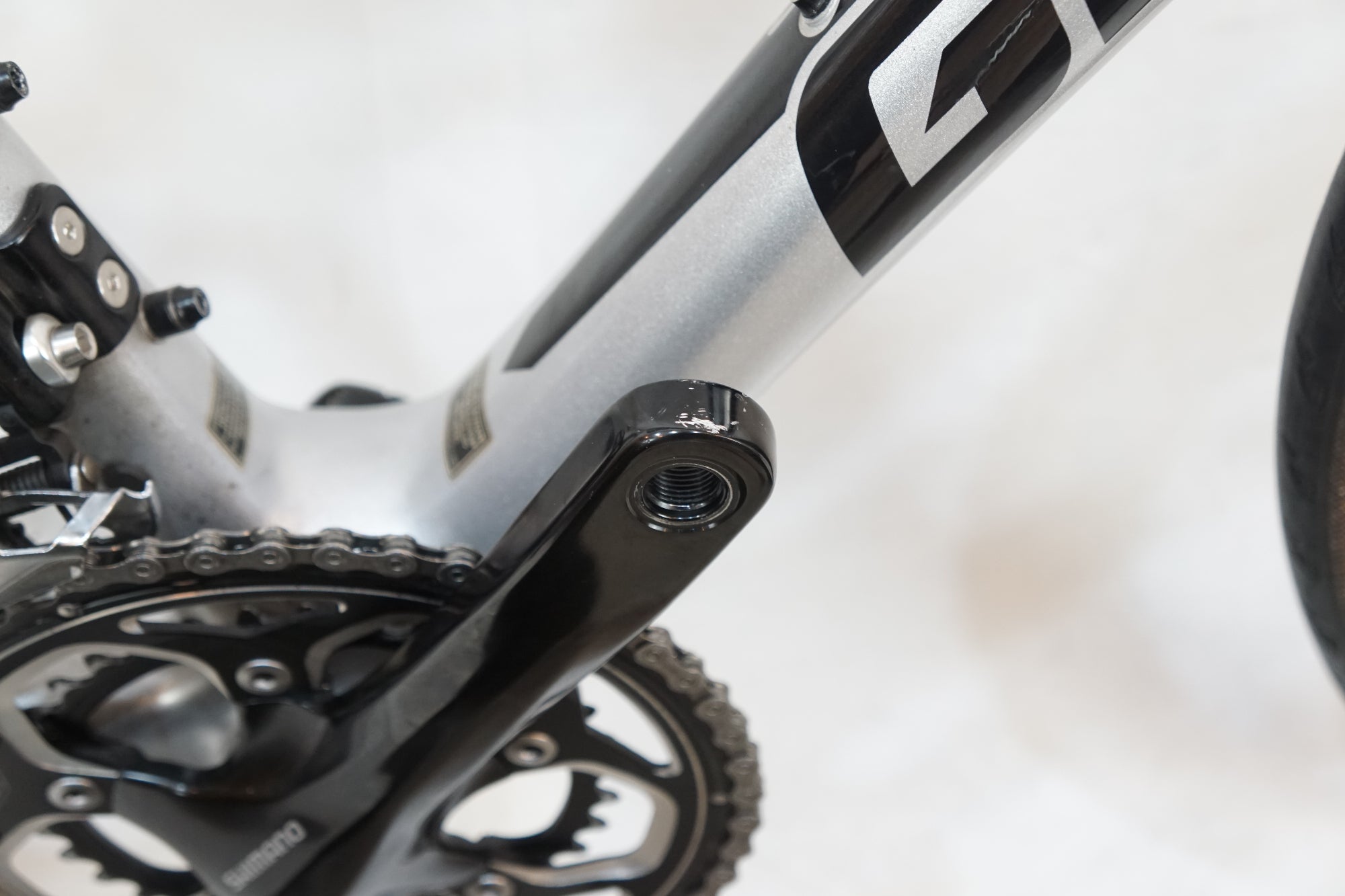 GIANT 「ジャイアント」 DEFY ADVANCED2 2015年モデル ロードバイク / バイチャリ浦和ベース