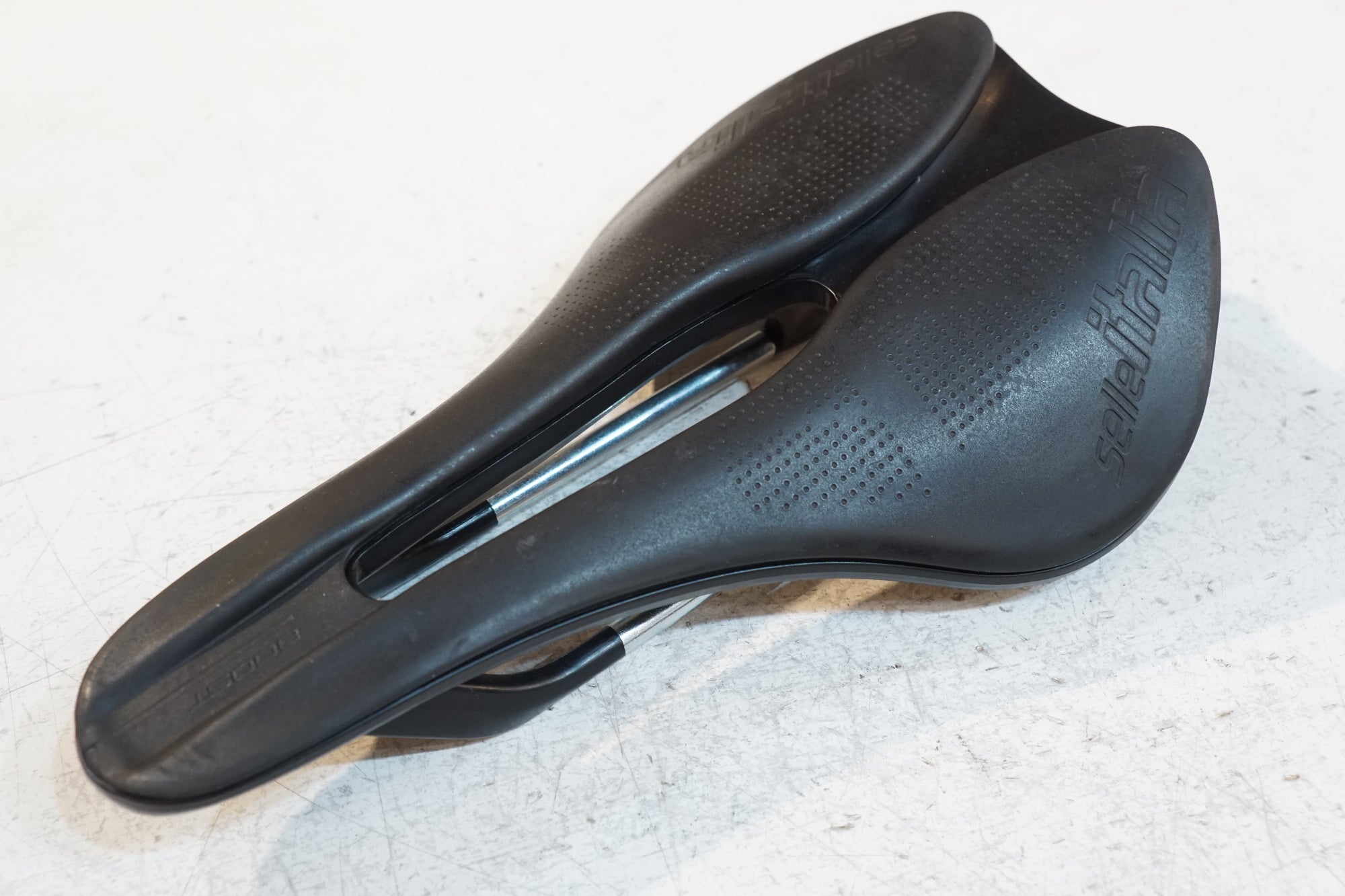 SELLE ITALIA 「セラ イタリア」 BOOST サドル / バイチャリ浦和ベース