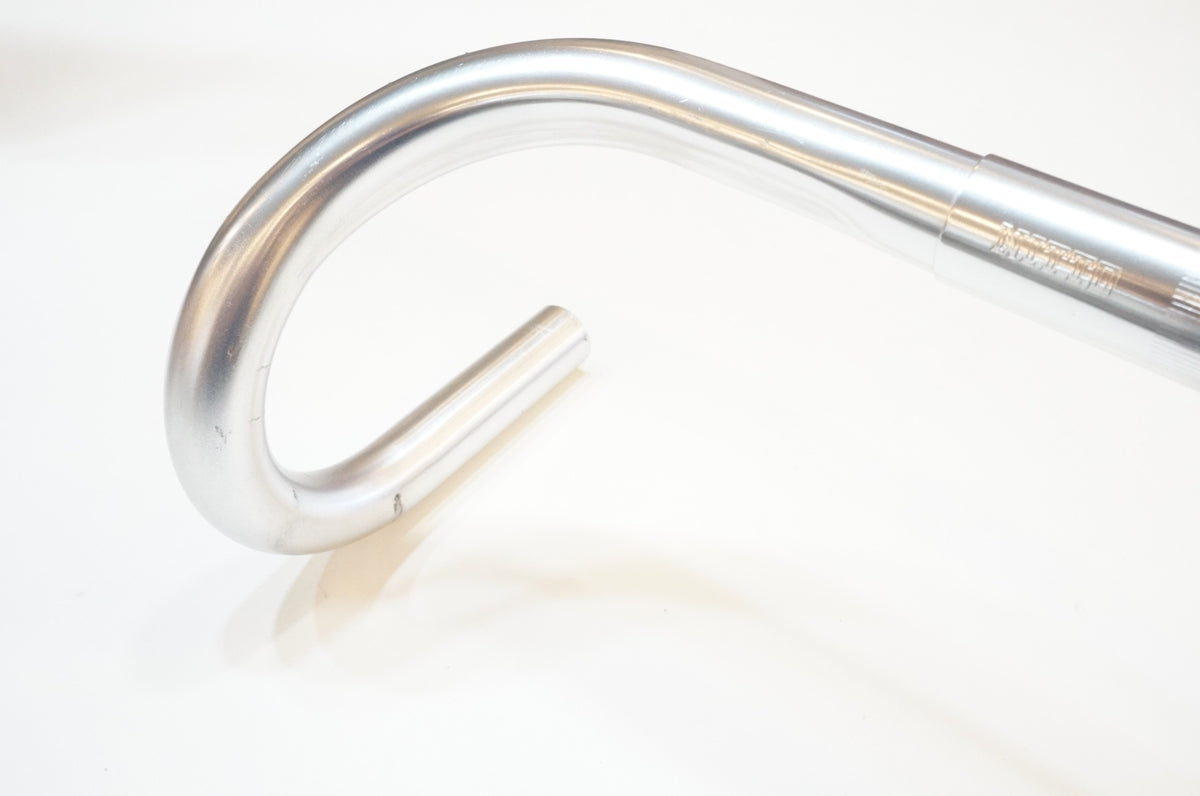 NITTO 「ニットー」 NEAT MOD 185 400mm φ26.0 ハンドル / 浦和ベース