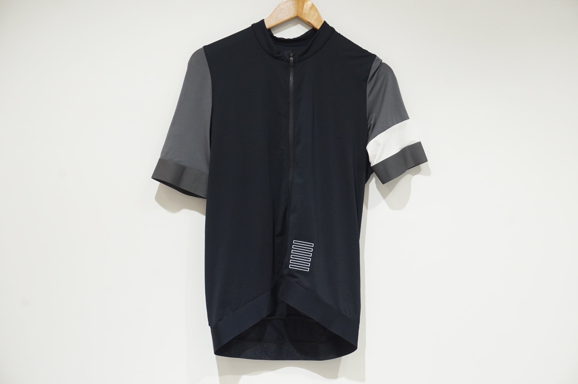 RAPHA 「ラファ」 PRO TEAM XLサイズ ジャージ / 浜松店